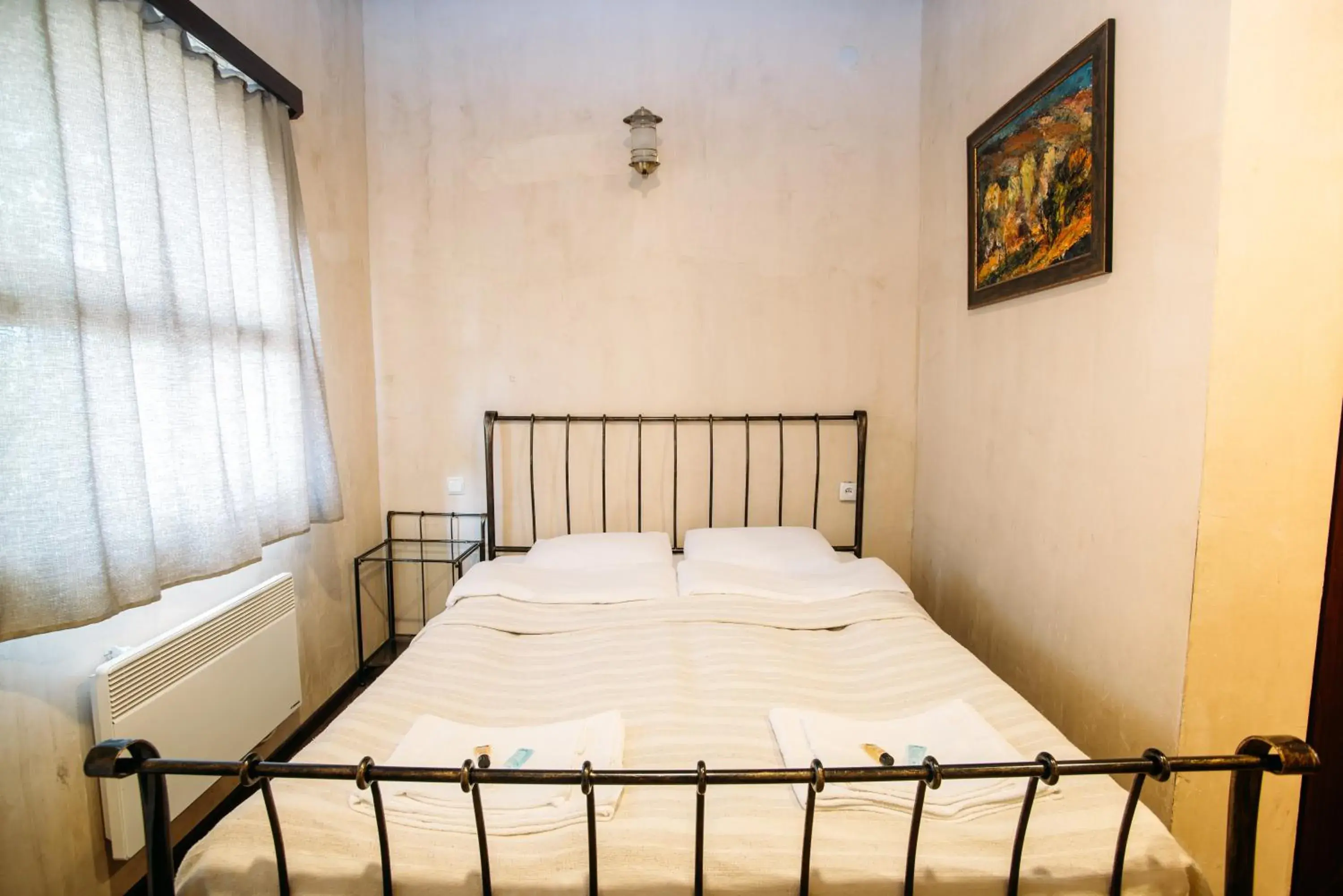 Double Room - single occupancy in Chateau Eniseli Double Room - single occupancy in Chateau Eniseli