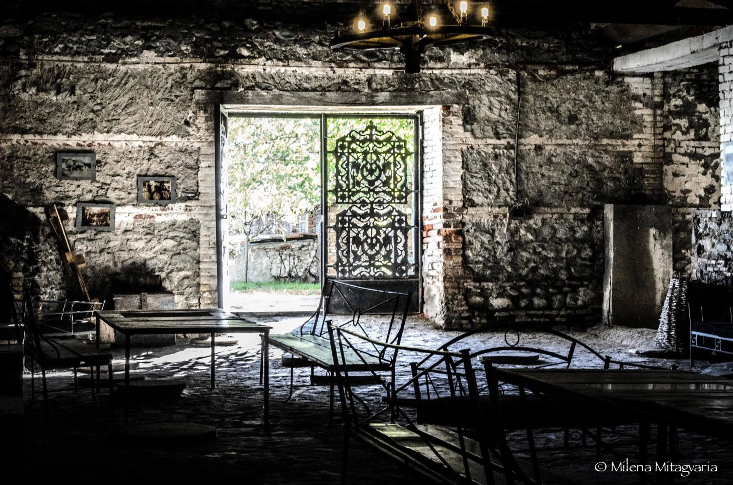 Alcoholic drinks in Chateau Eniseli