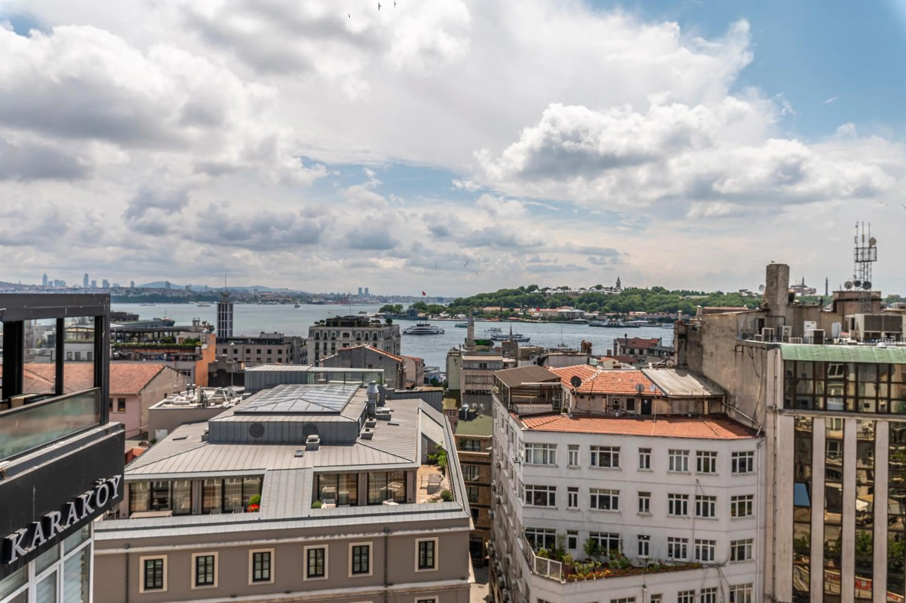 Sea view in Karakoy Aparts Hotel - Special Category