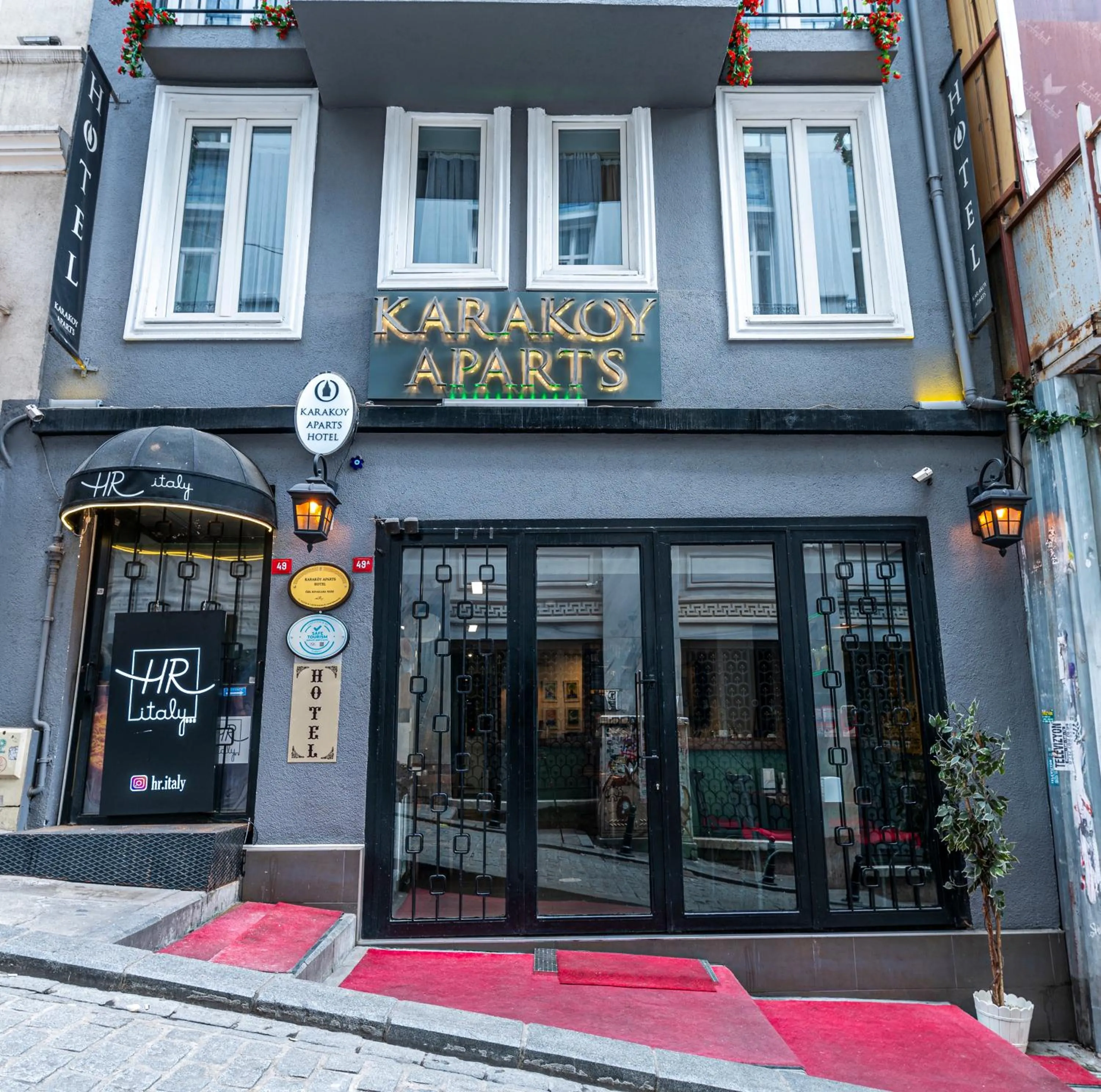 Property building in Karakoy Aparts Hotel - Special Category