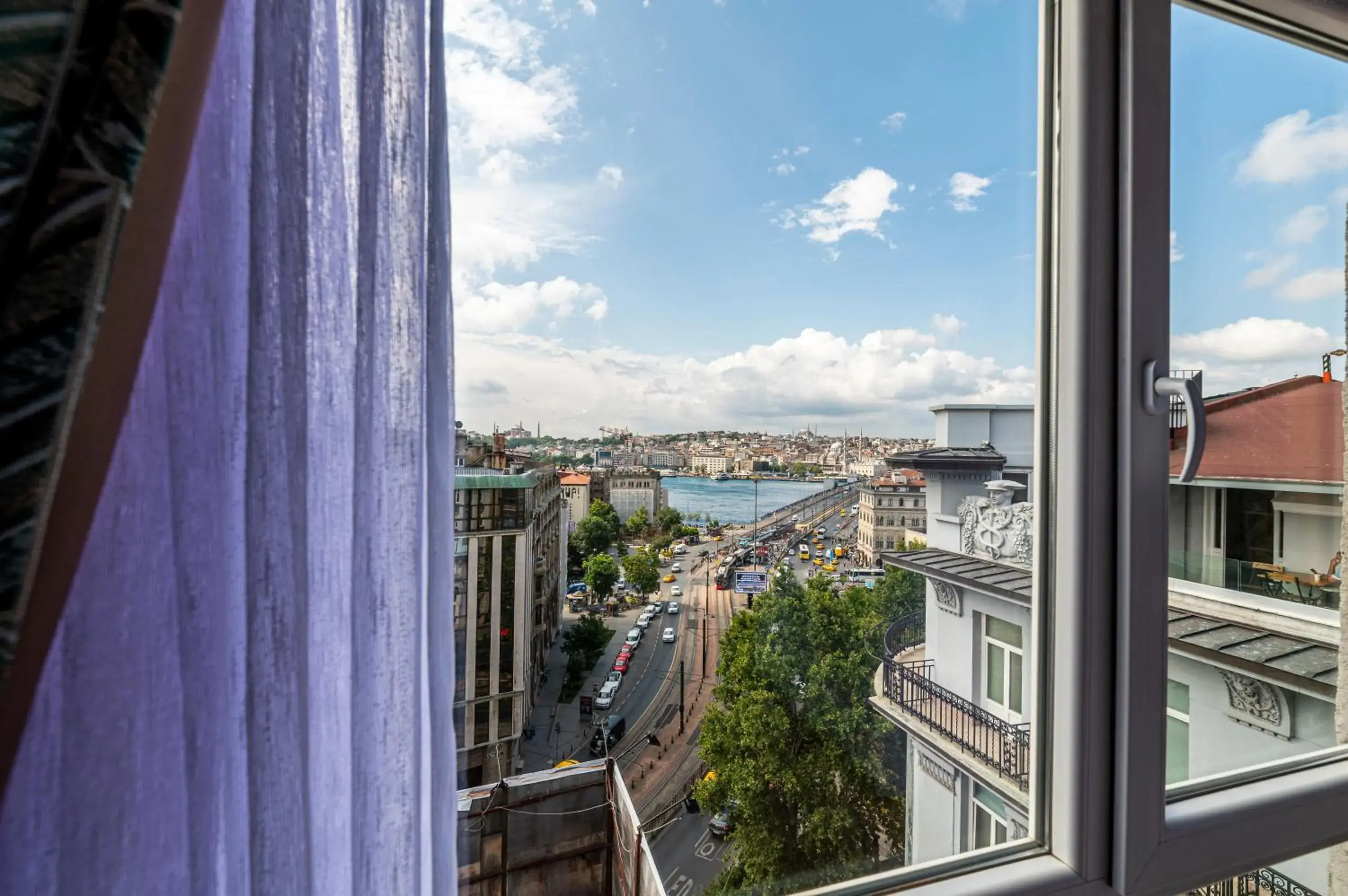 Sea view in Karakoy Aparts Hotel - Special Category Sea view in Karakoy Aparts Hotel - Special Category