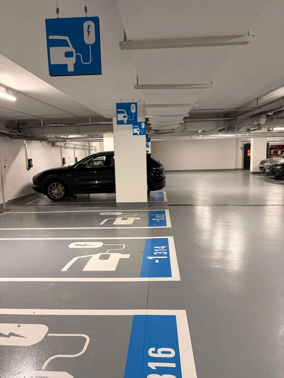Parking in Campanile Annemasse Gare– Genève