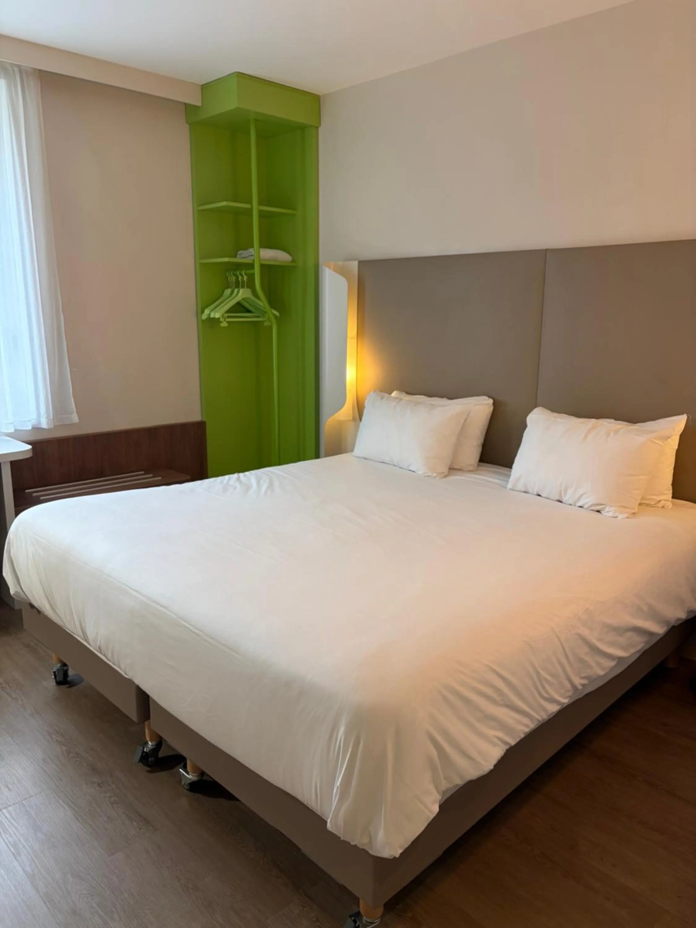 Bed in Campanile Annemasse Gare– Genève