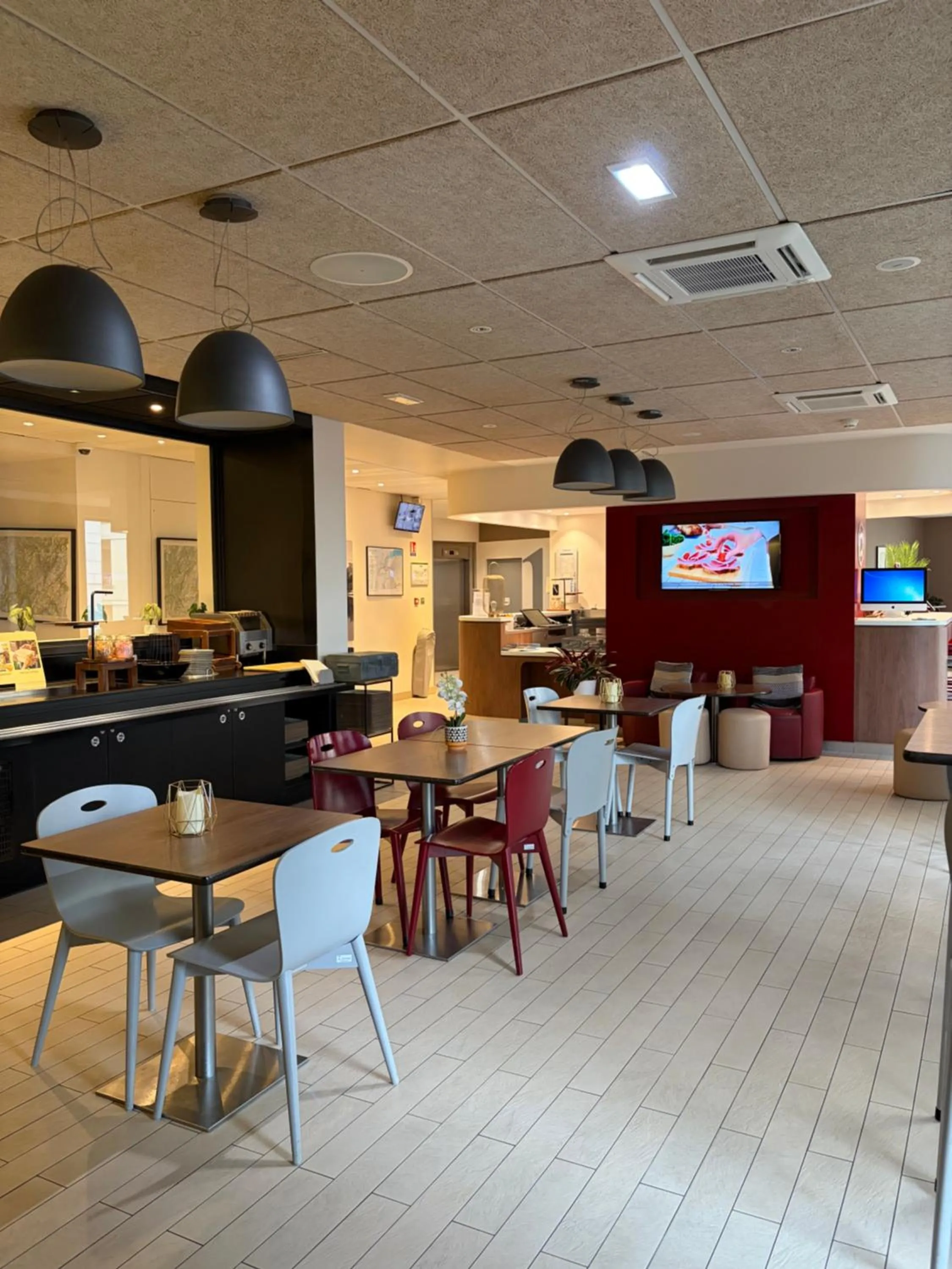 Restaurant/places to eat in Campanile Annemasse Gare– Genève