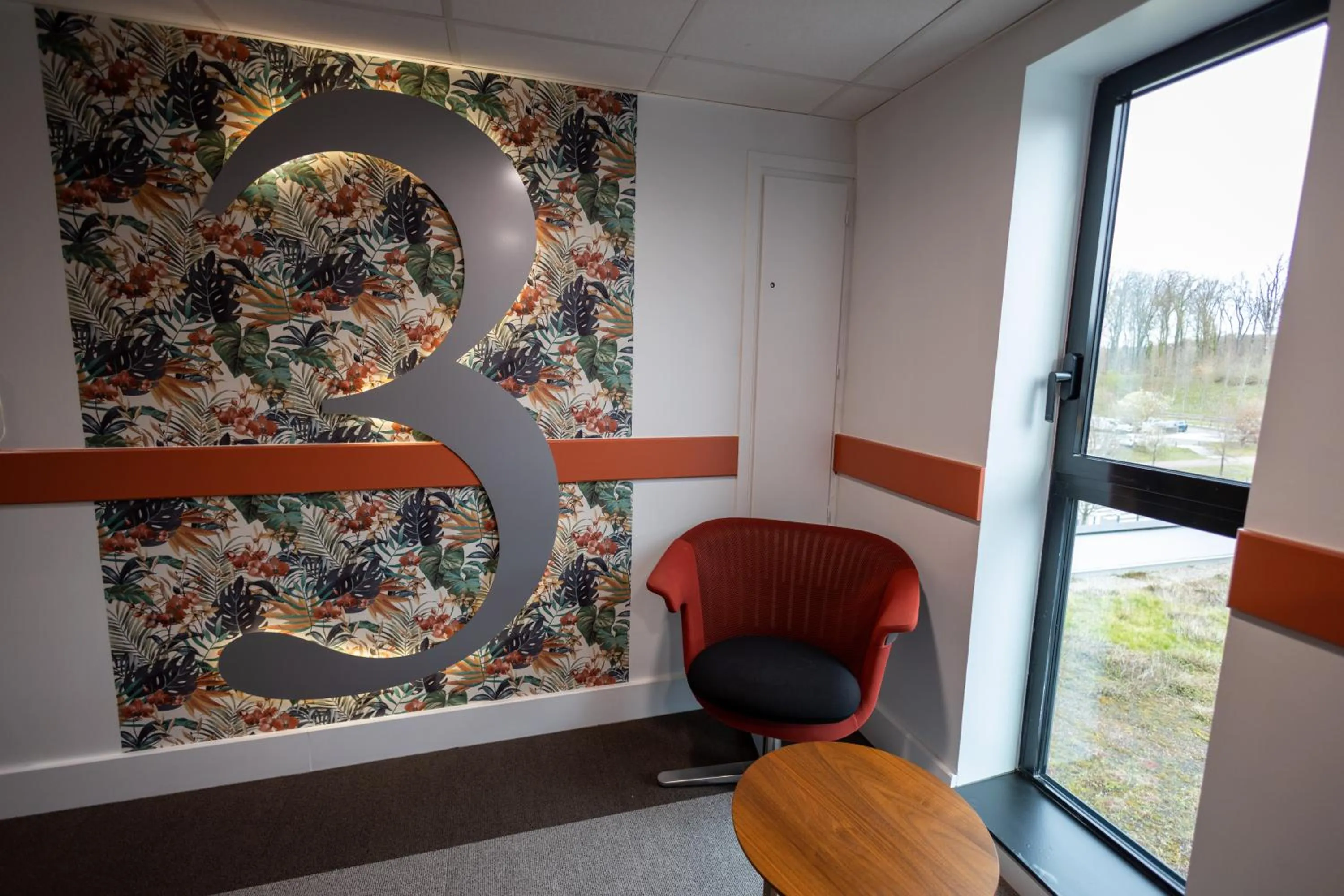 Seating area in Campanile Belfort Montbéliard - Gare La Jonxion.