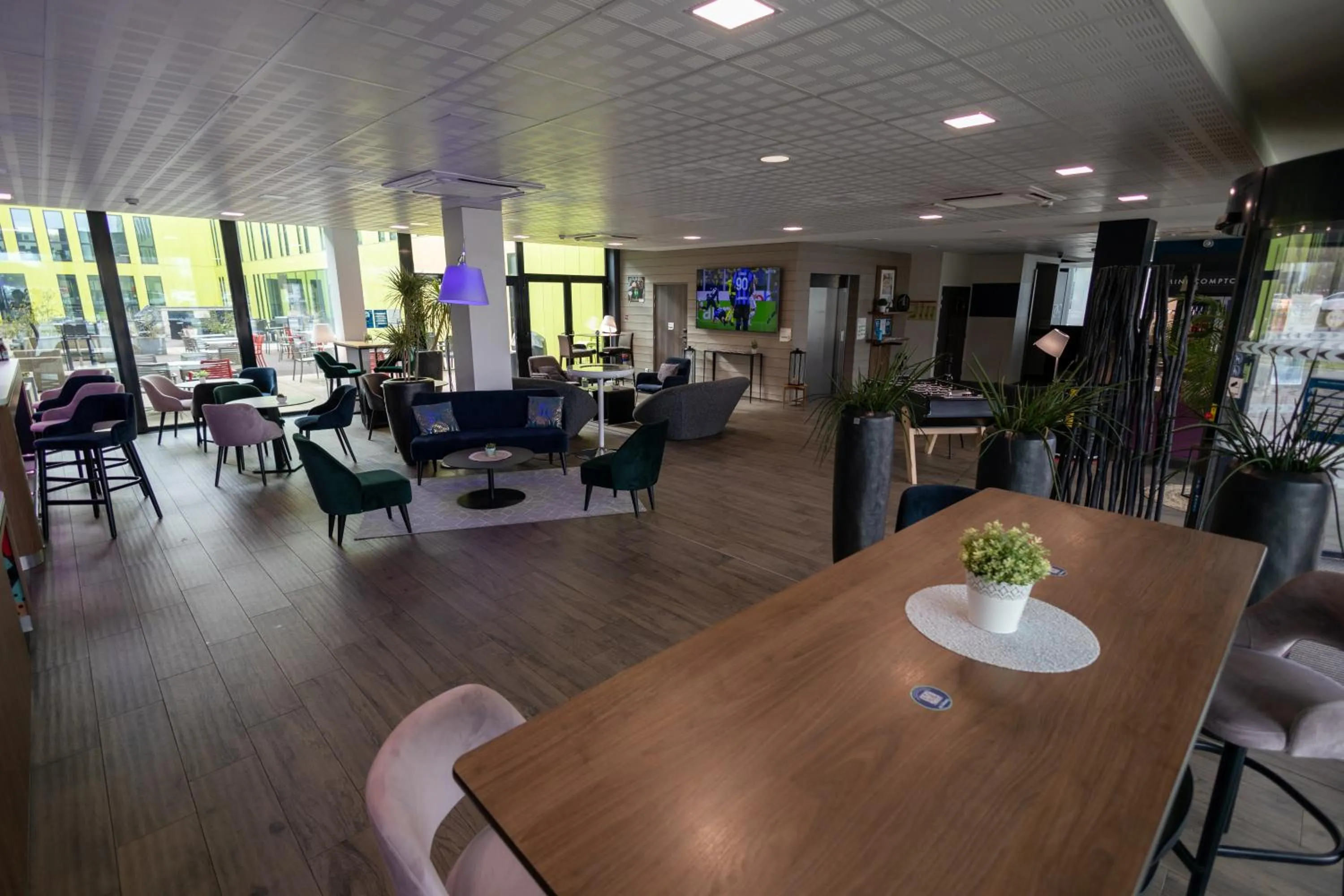 TV and multimedia in Campanile Belfort Montbéliard - Gare La Jonxion.