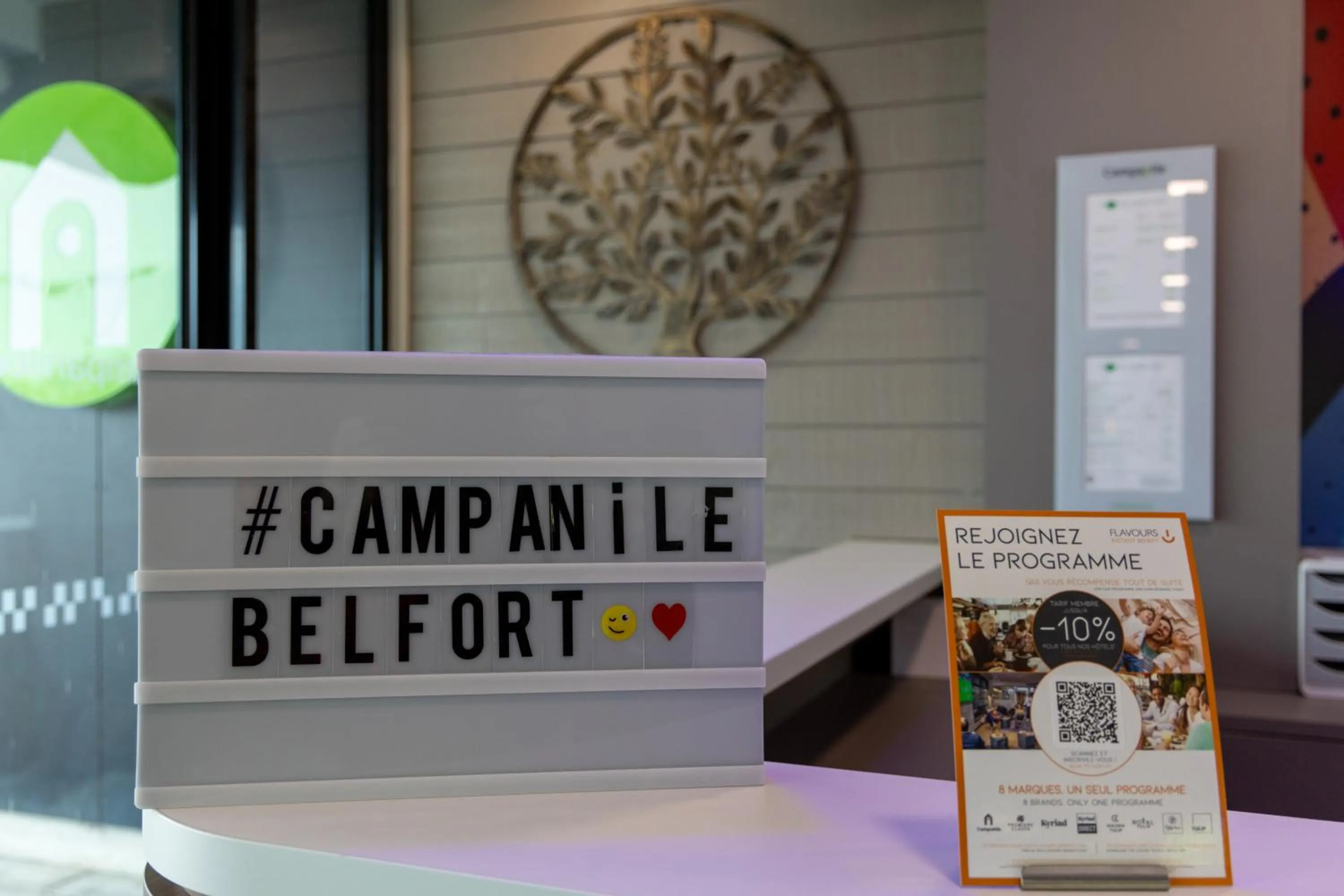Lobby or reception in Campanile Belfort Montbéliard - Gare La Jonxion.