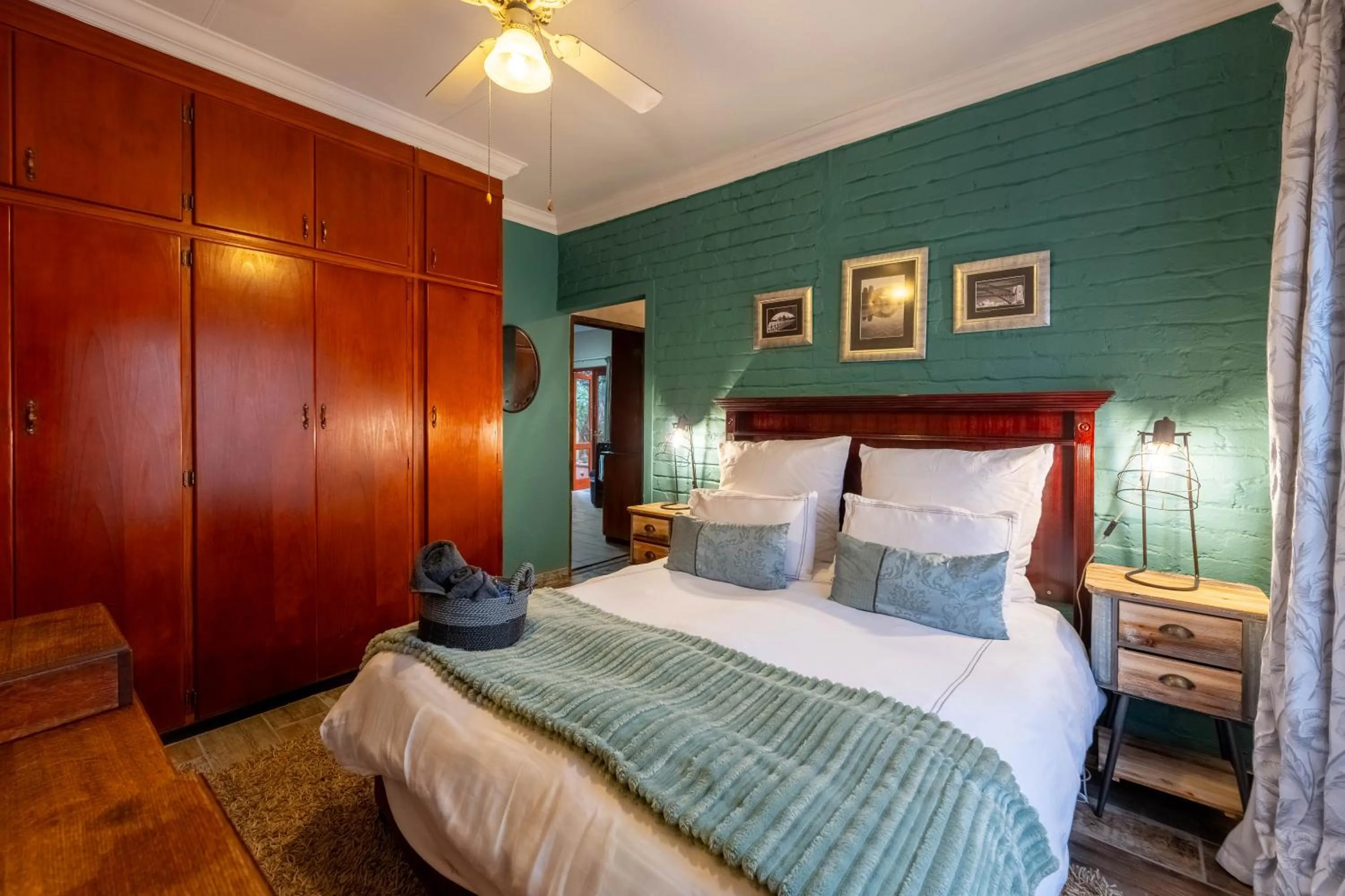 Bedroom, Bed in Hampton House Guest House