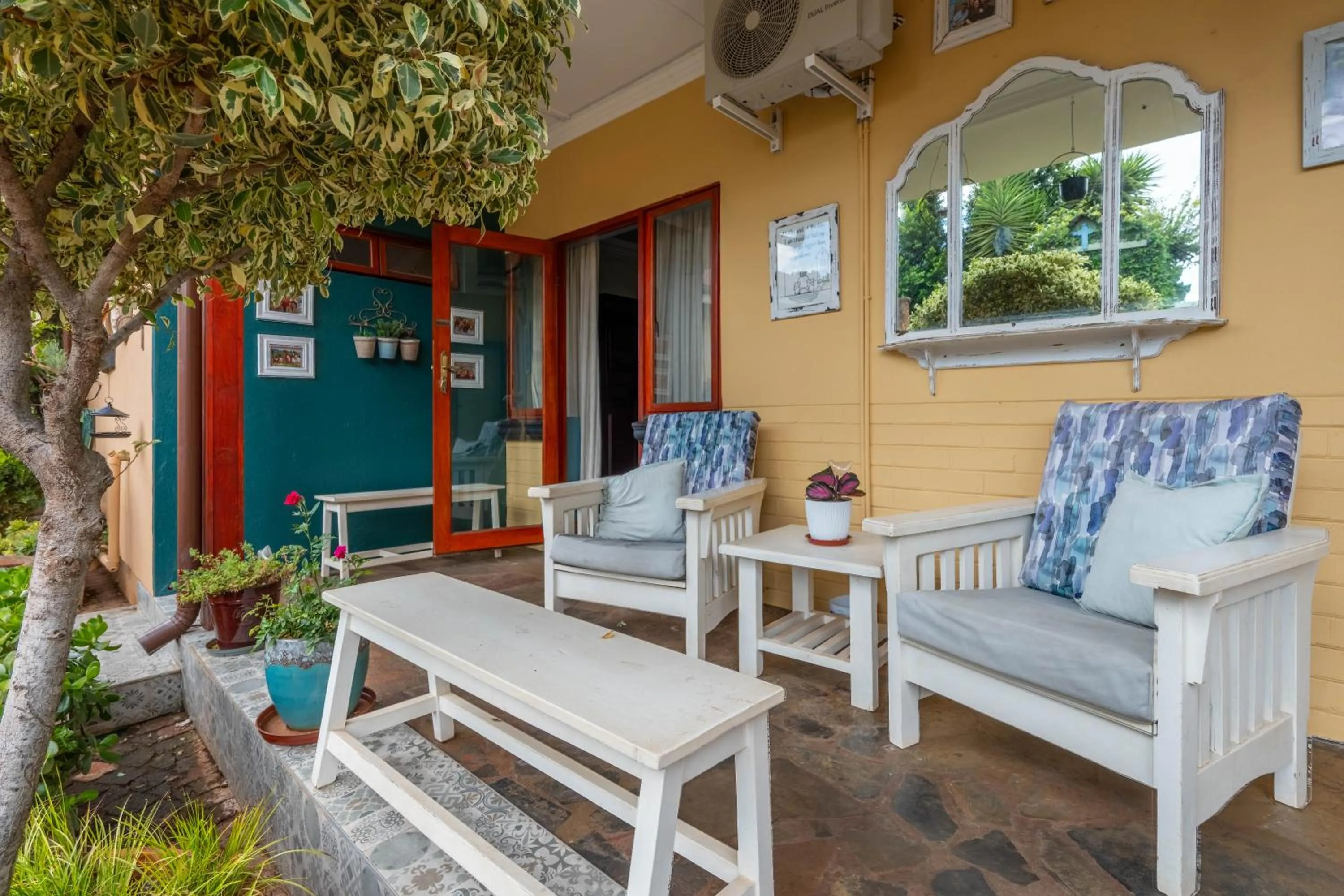 Patio in Hampton House Guest House