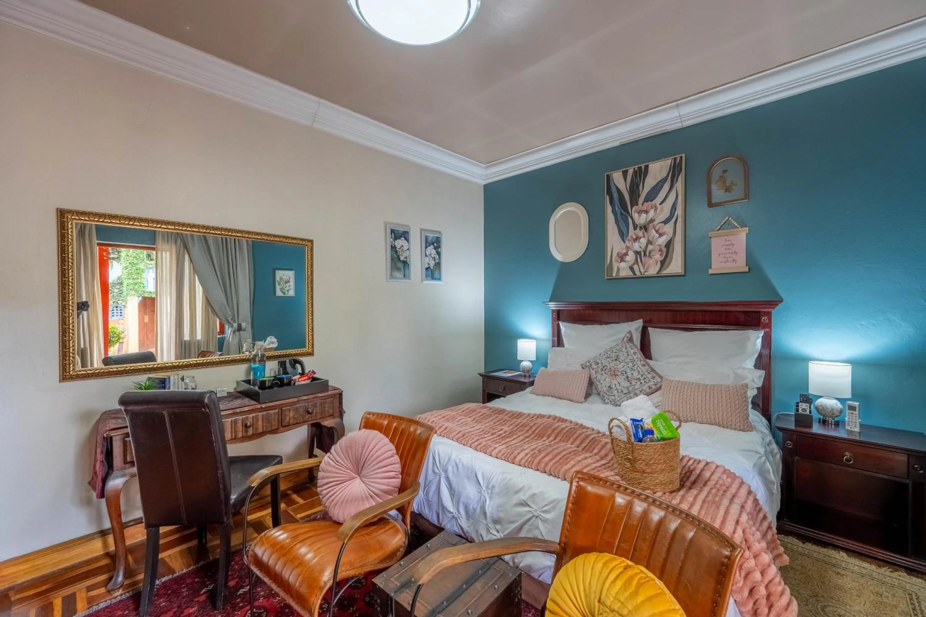 TV and multimedia, Bed in Hampton House Guest House