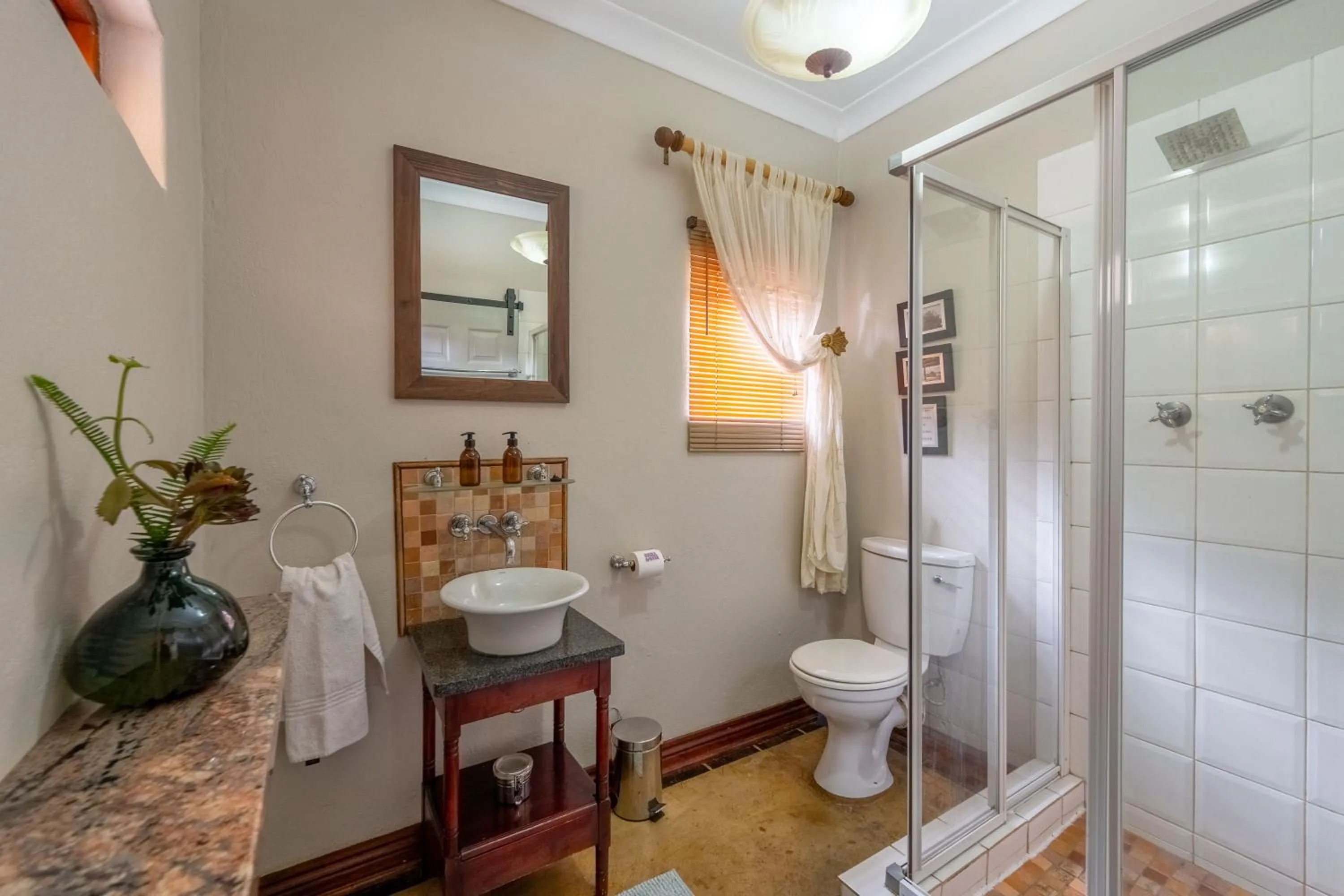 Shower in Hampton House Guest House