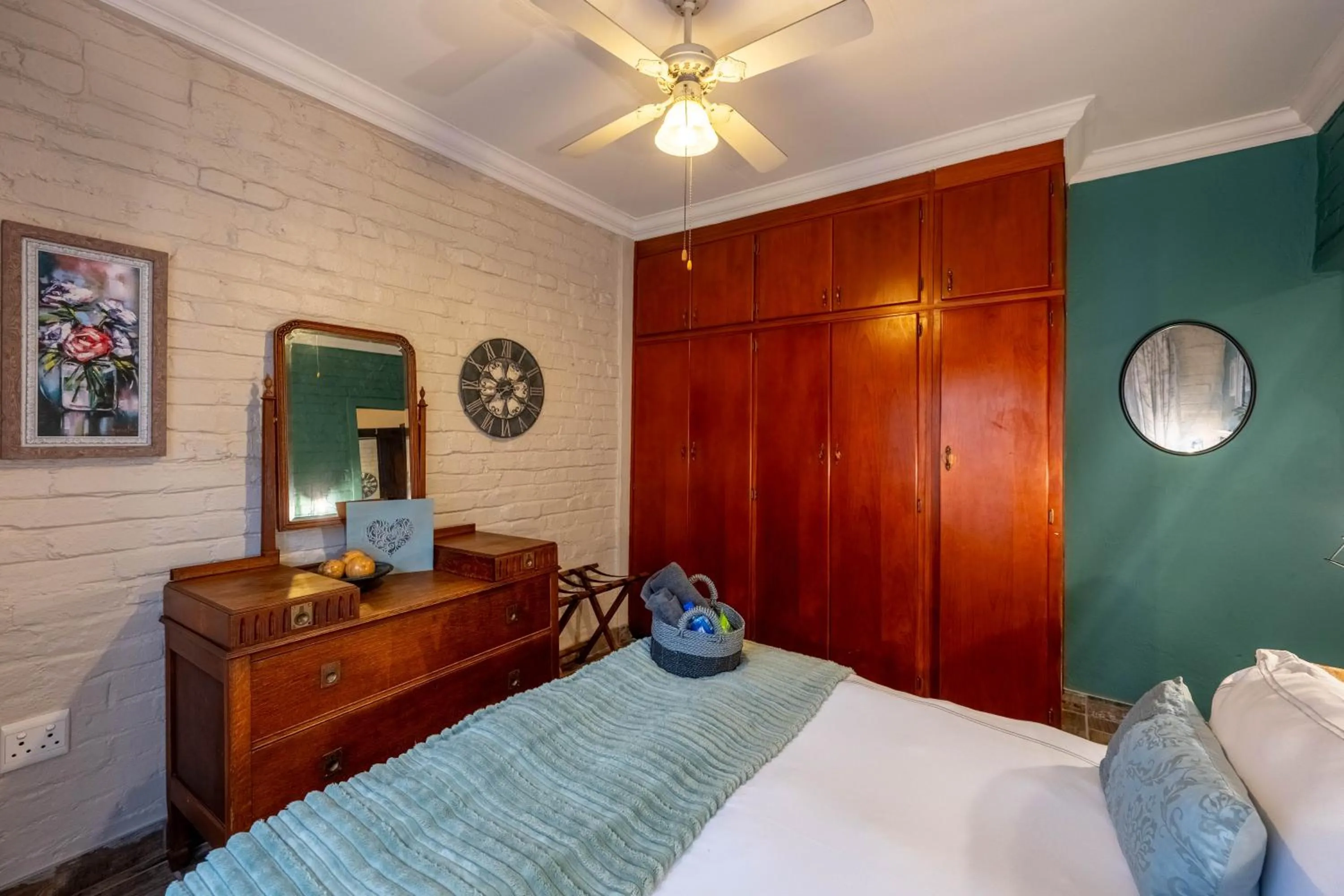 Bedroom, Bed in Hampton House Guest House