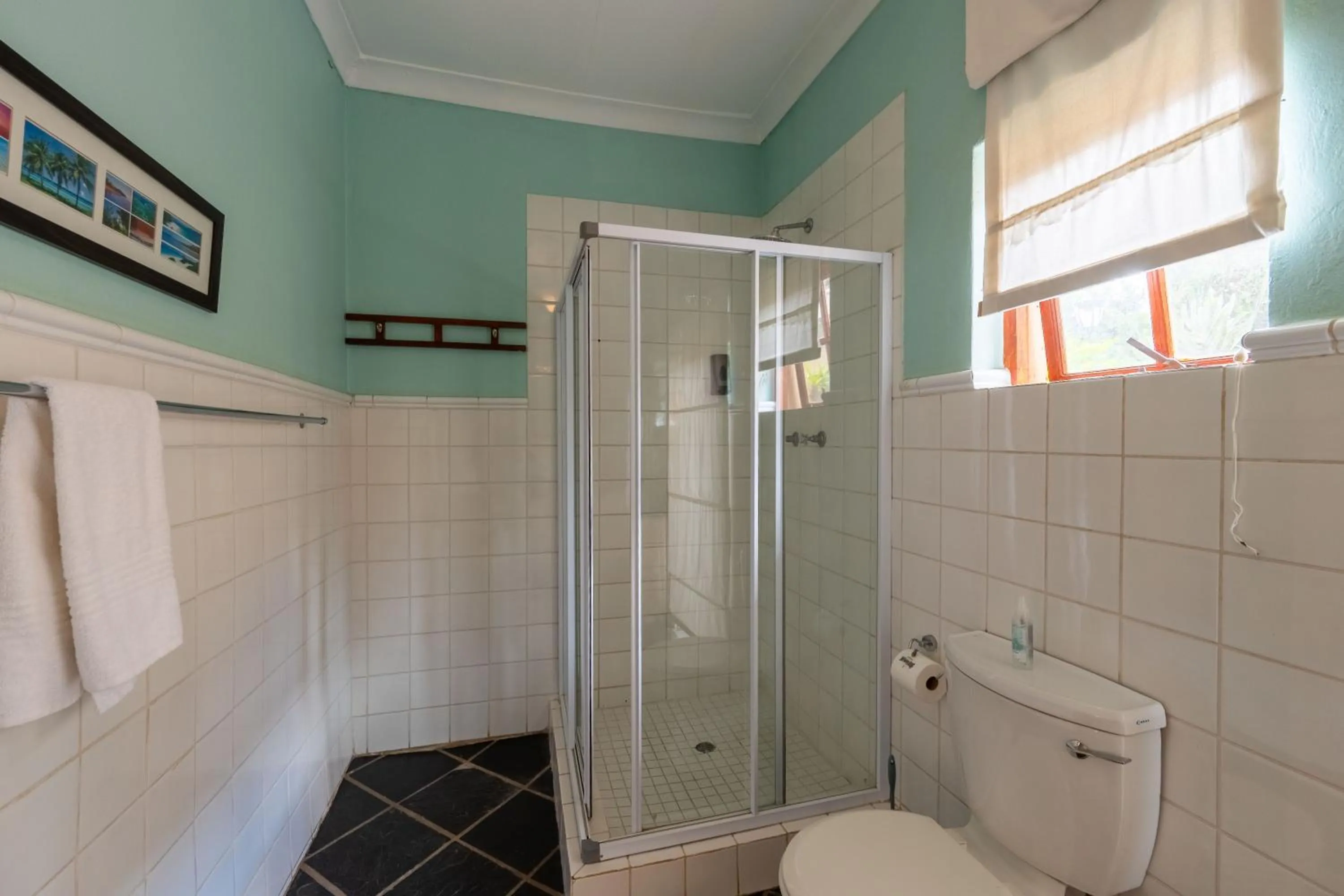 Shower in Hampton House Guest House