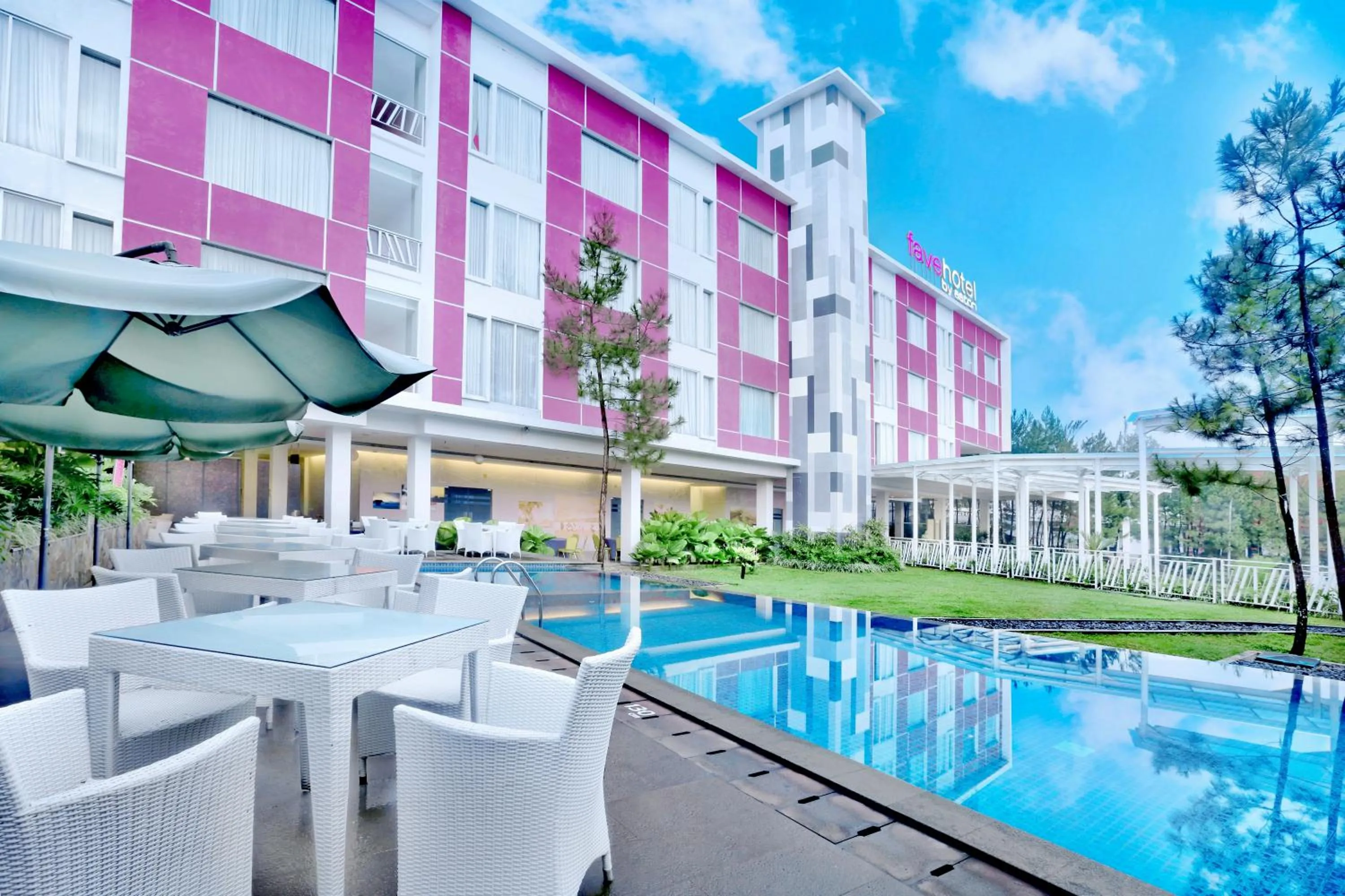 Property building in favehotel Cimanuk Garut
