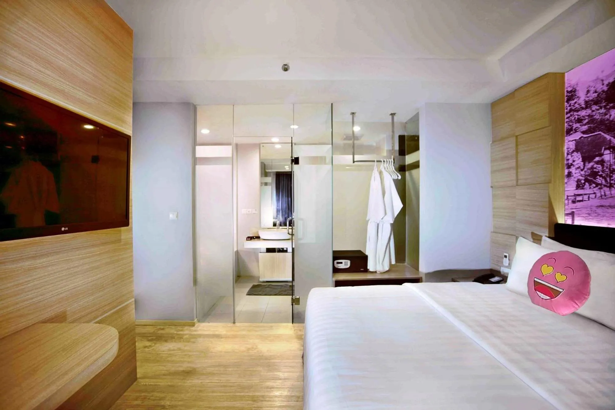 Bedroom, Bed in favehotel Cimanuk Garut