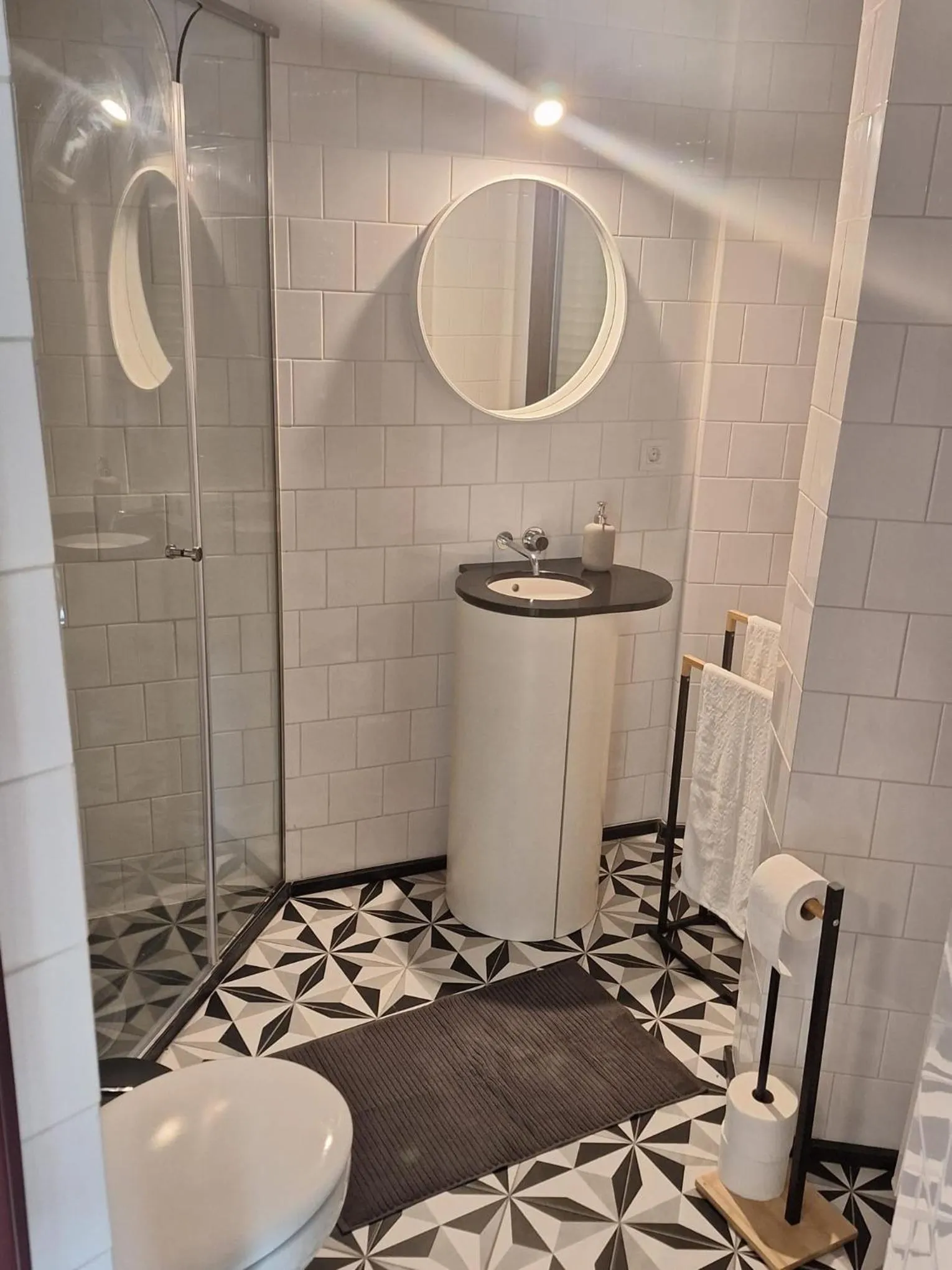 Shower in Easy Host Porto
