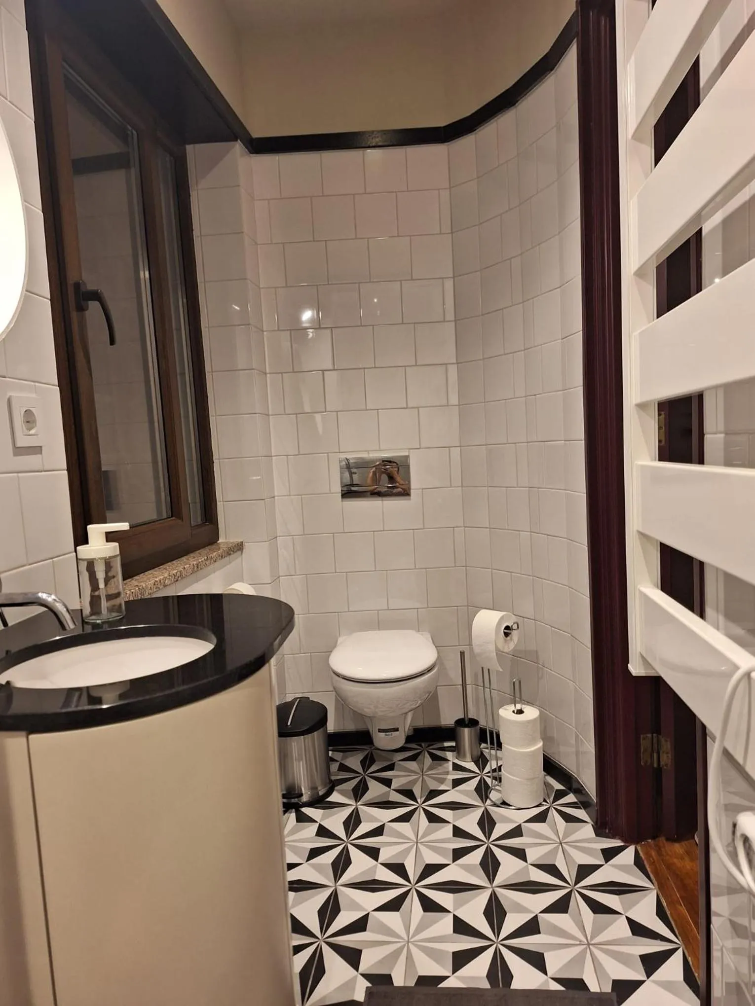 Shower in Easy Host Porto