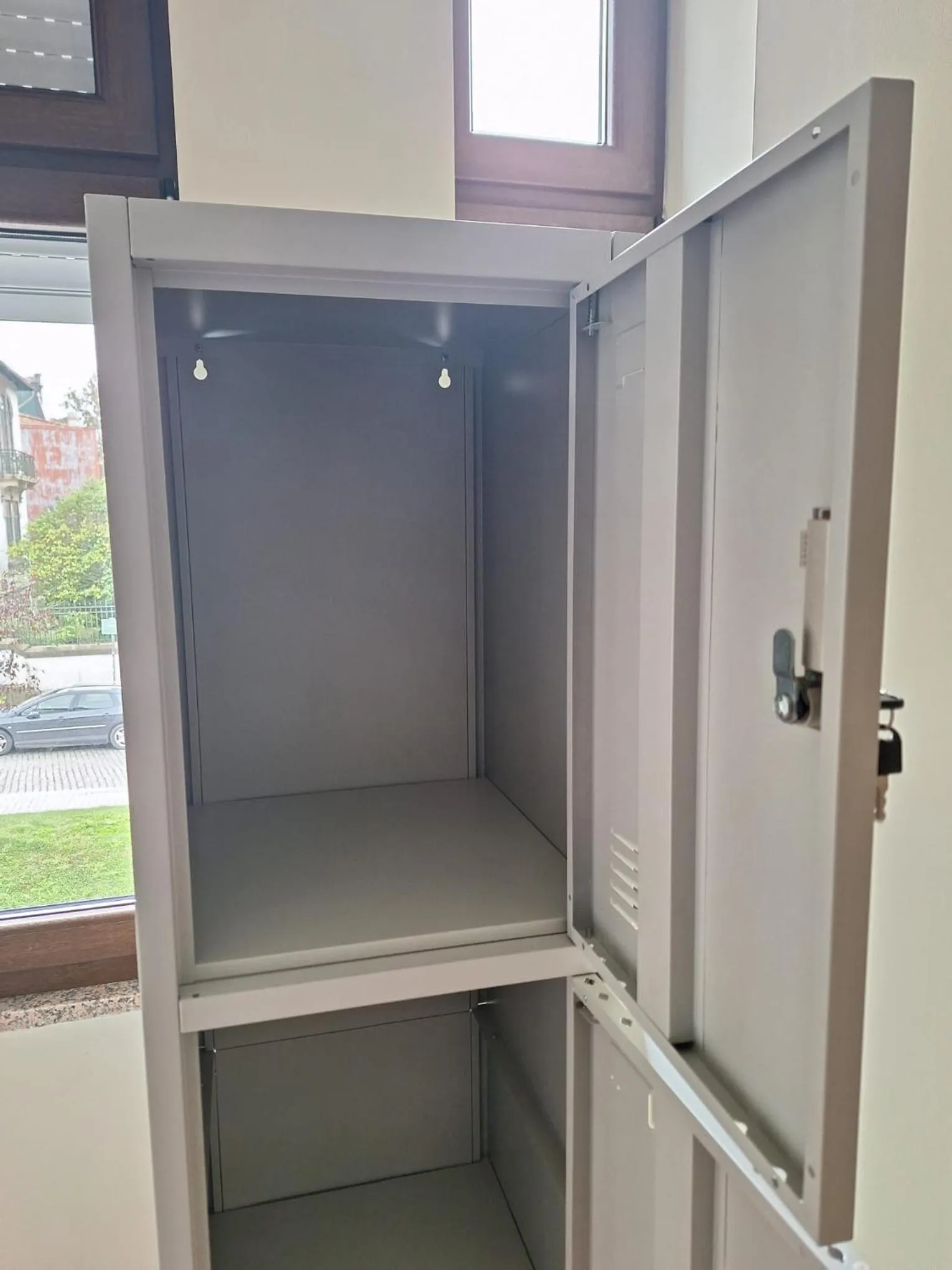 microwave in Easy Host Porto