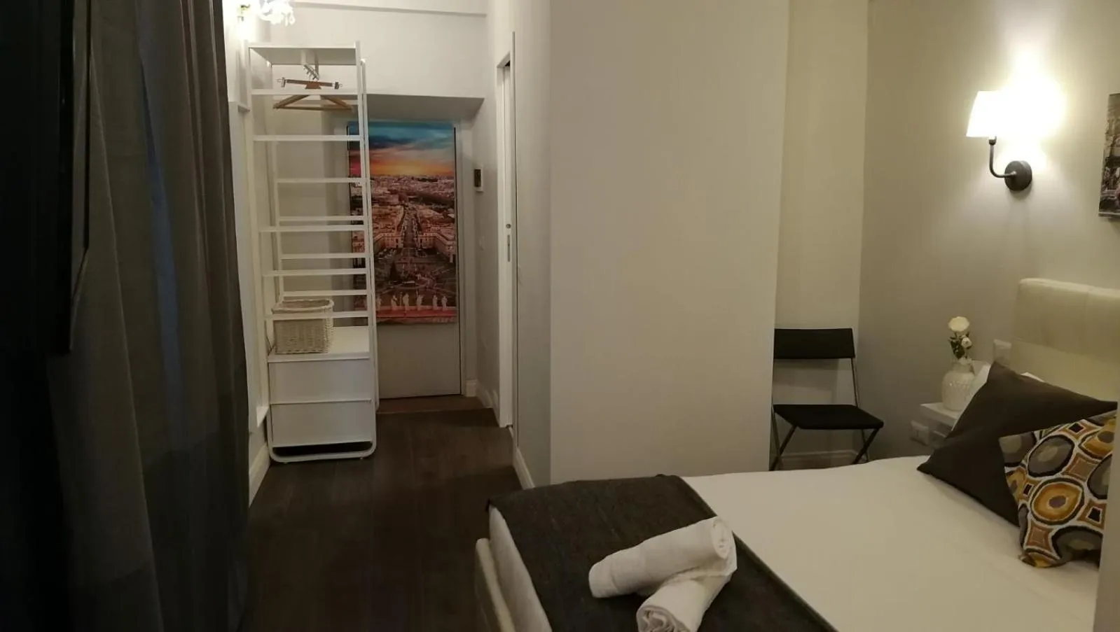 Photo of the whole room, Bed in Relais Arco Della Pace