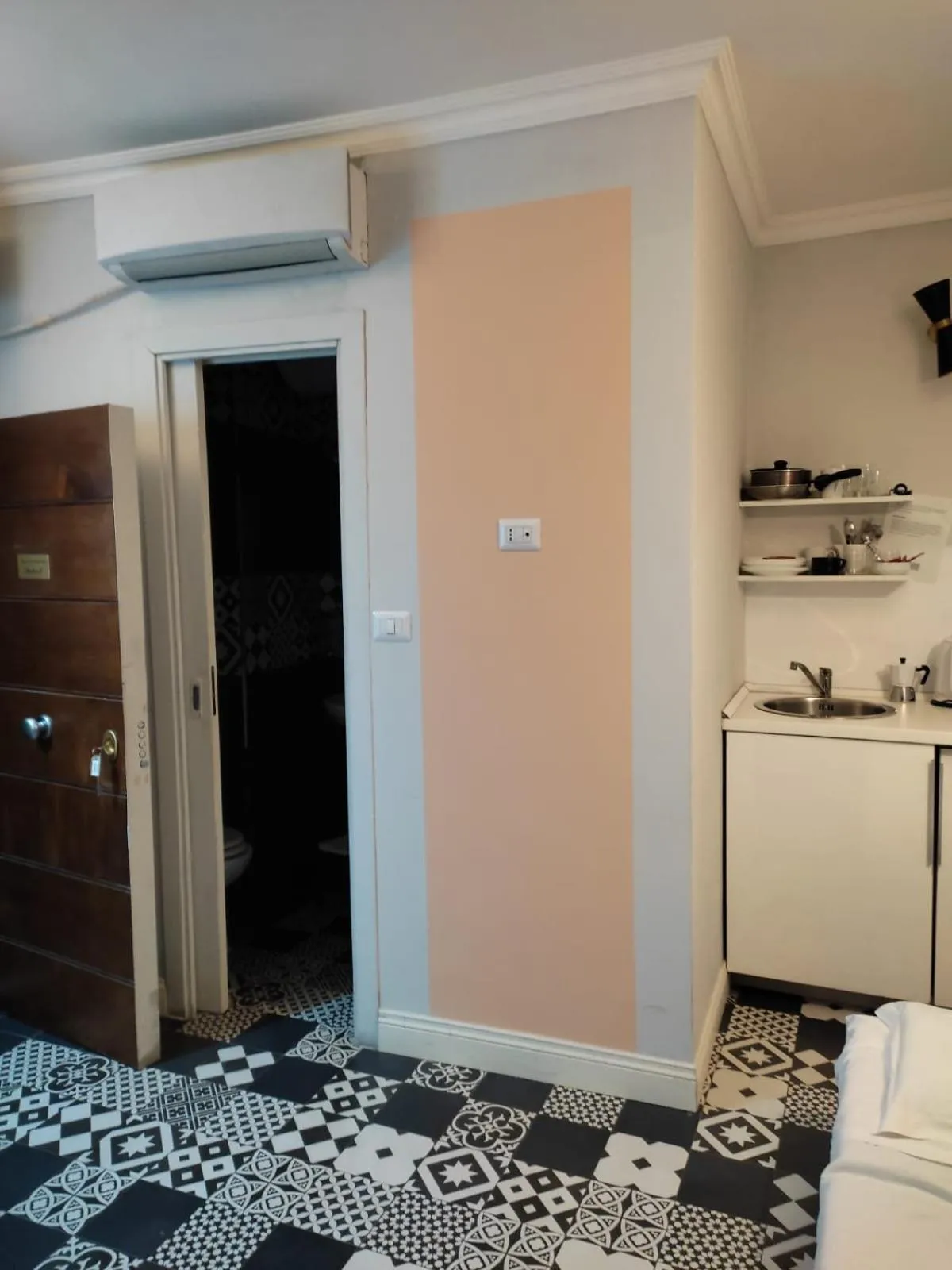 Photo of the whole room in Relais Arco Della Pace