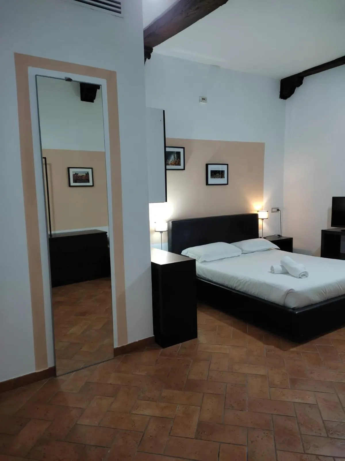 Bed in Relais Arco Della Pace