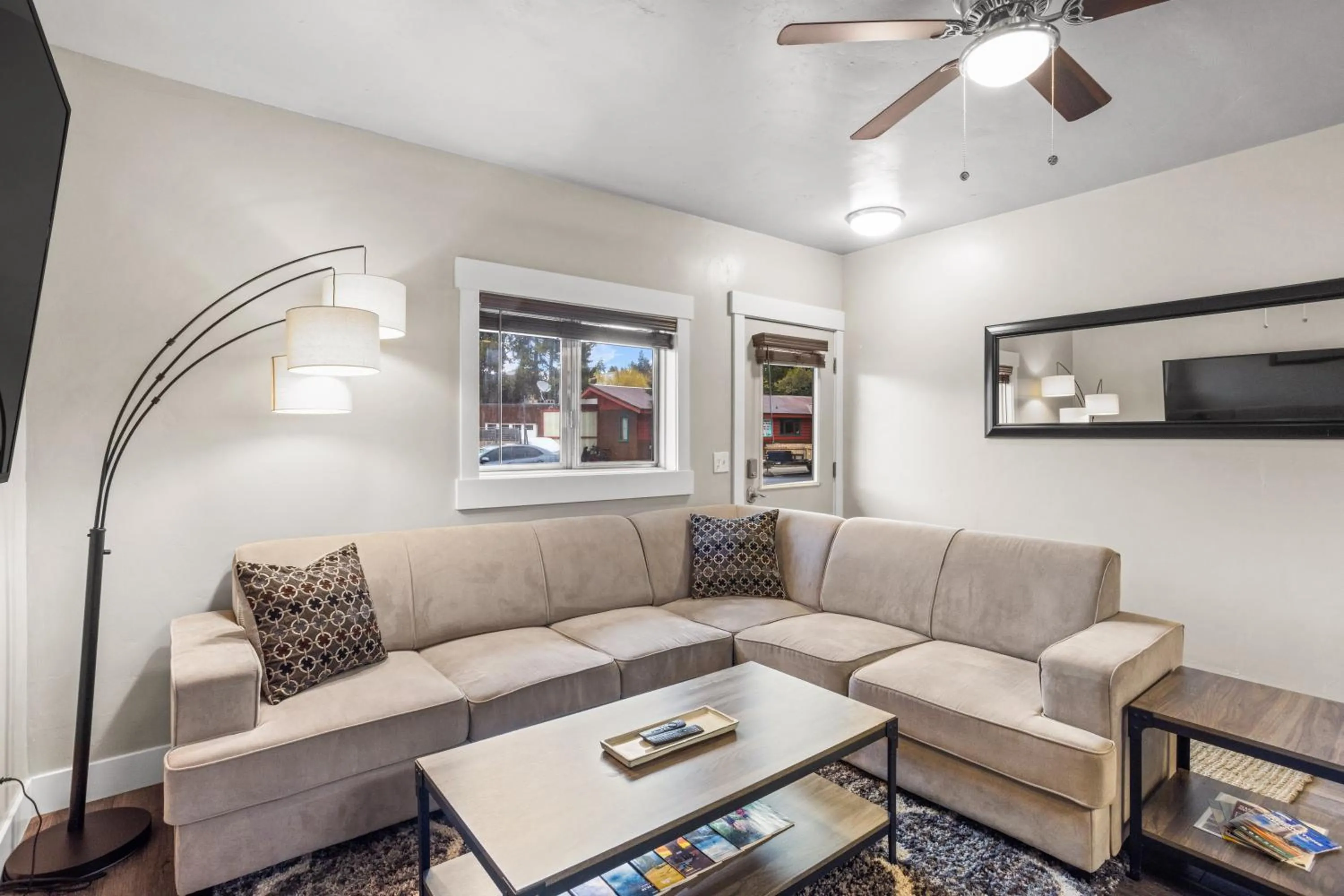 One-Bedroom Apartment in The Yellowstone Hideaway Unit B
