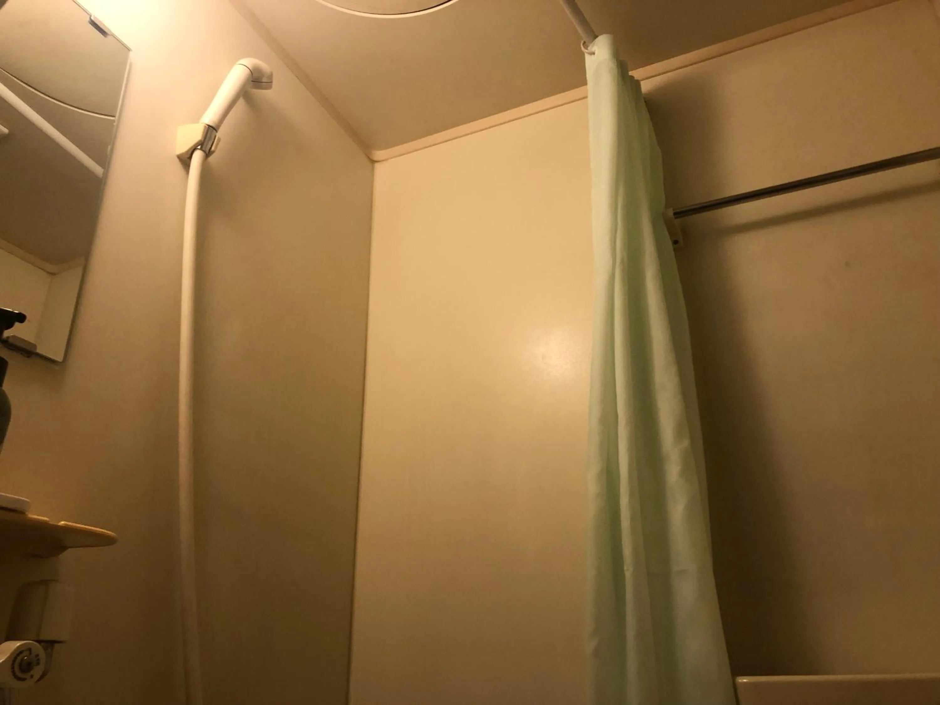 Shower in Hotel 28 Hiroshima