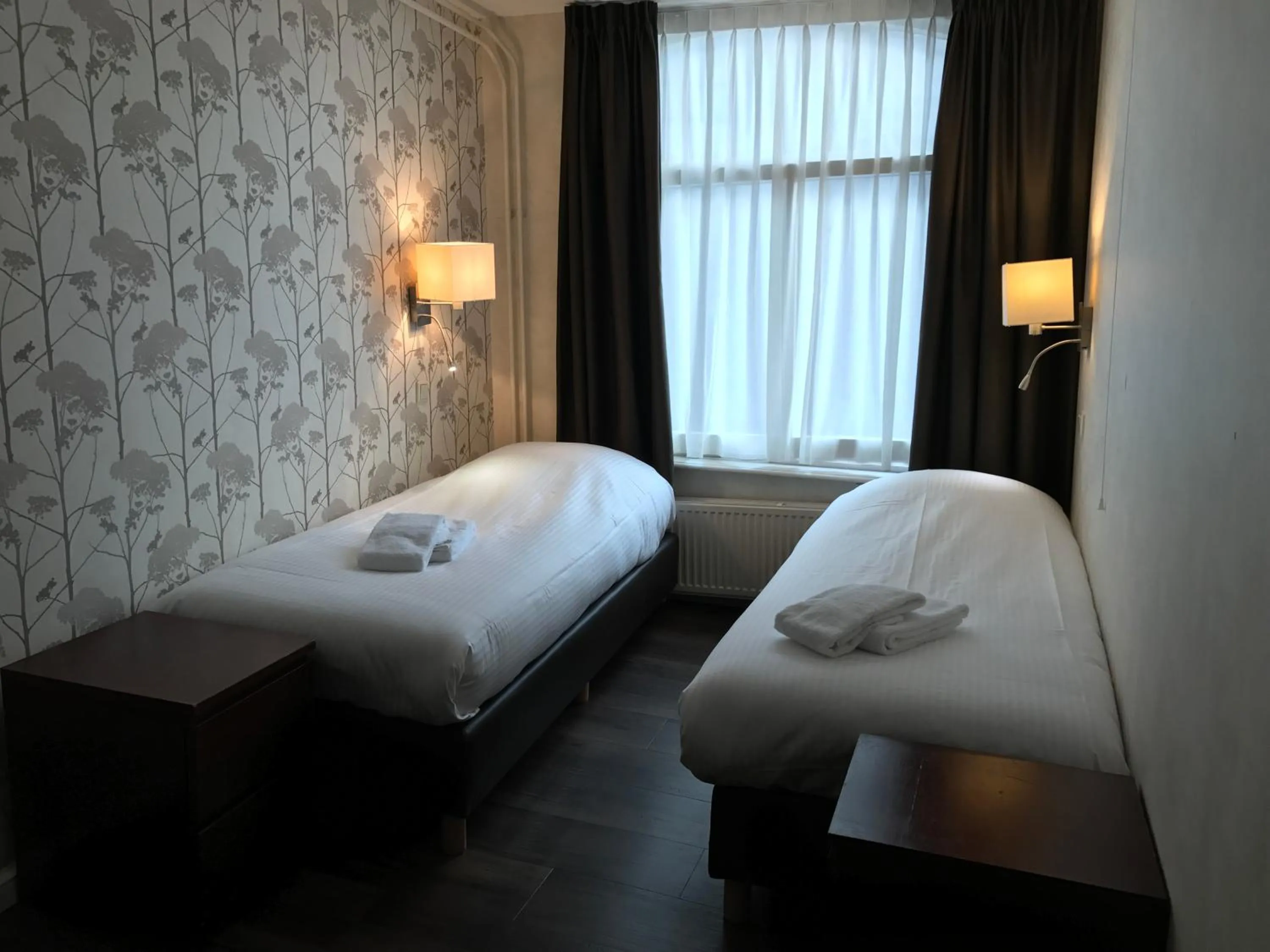 Bedroom, Bed in Hotel Carillon