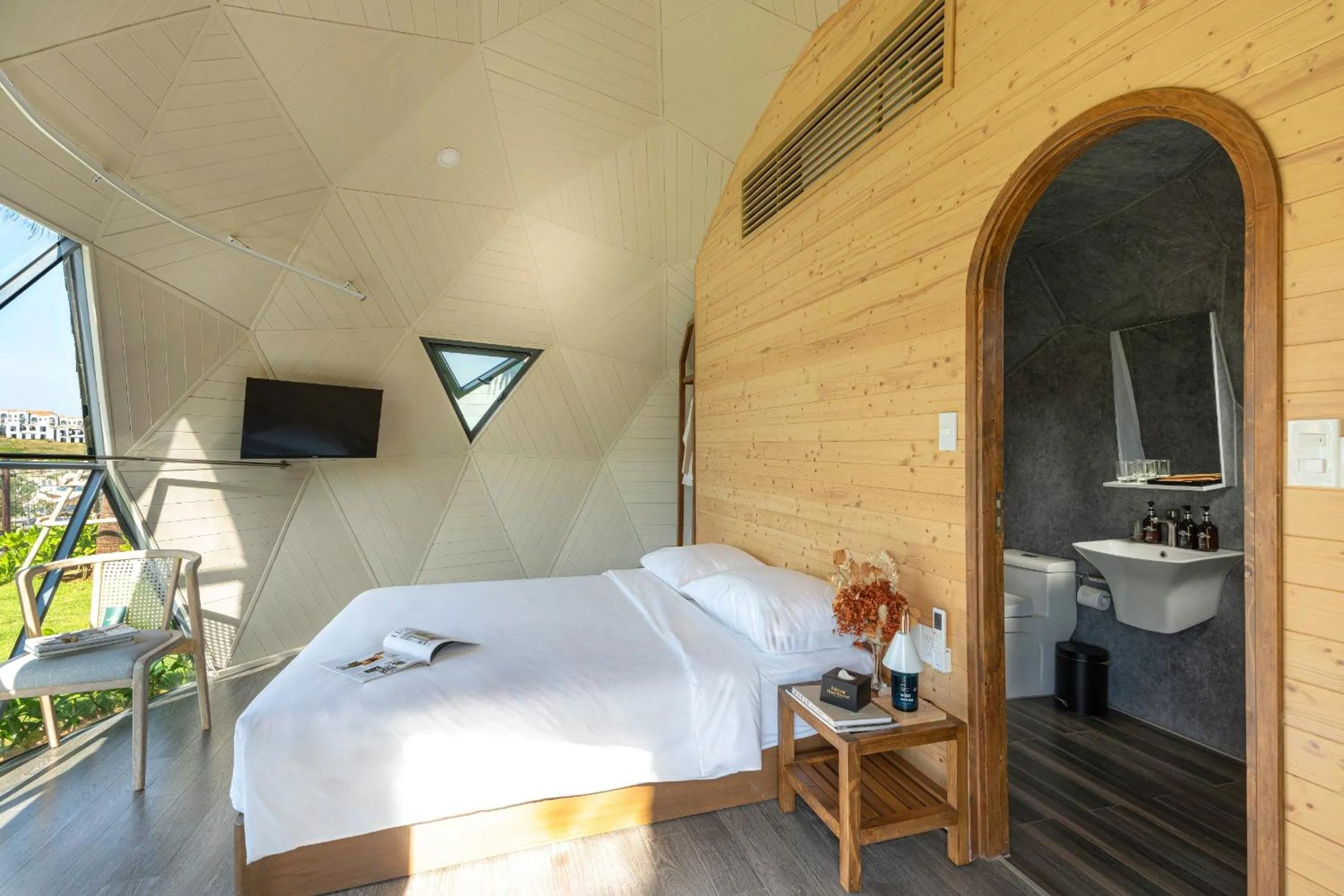 Bed in Wonderland Resort Phan Thiet