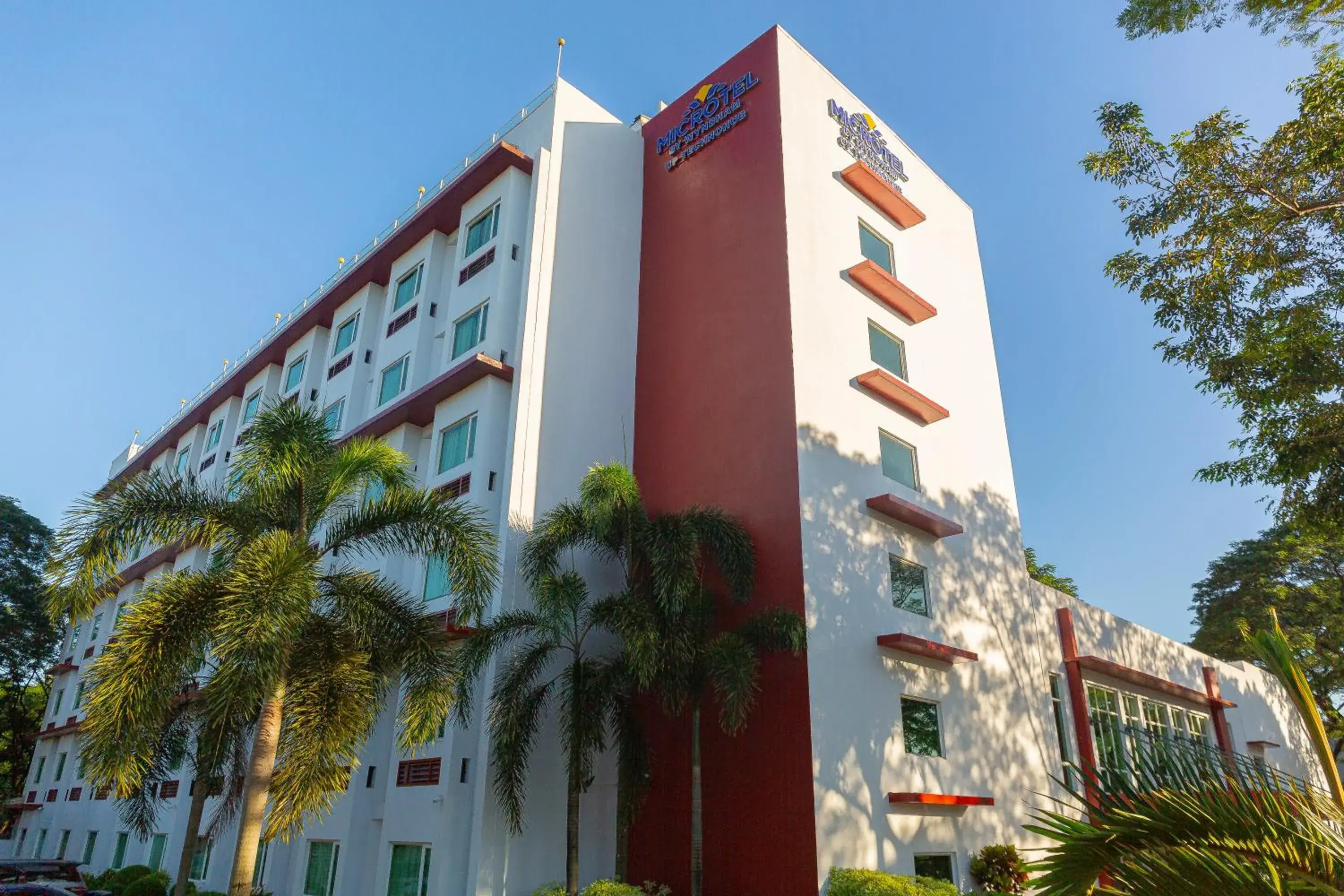 Property building in Microtel by Wyndham UP Technohub Property building in Microtel by Wyndham UP Technohub