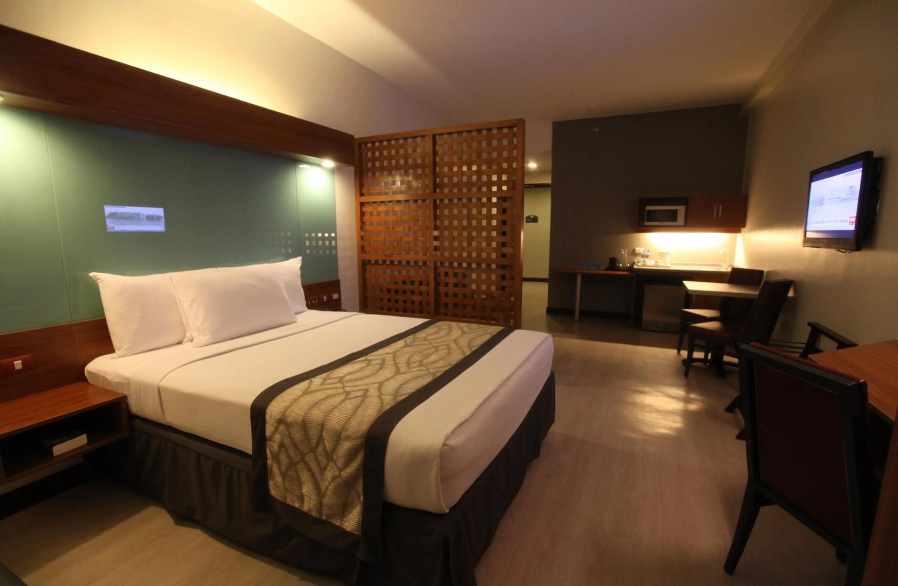 Bed in Microtel by Wyndham UP Technohub