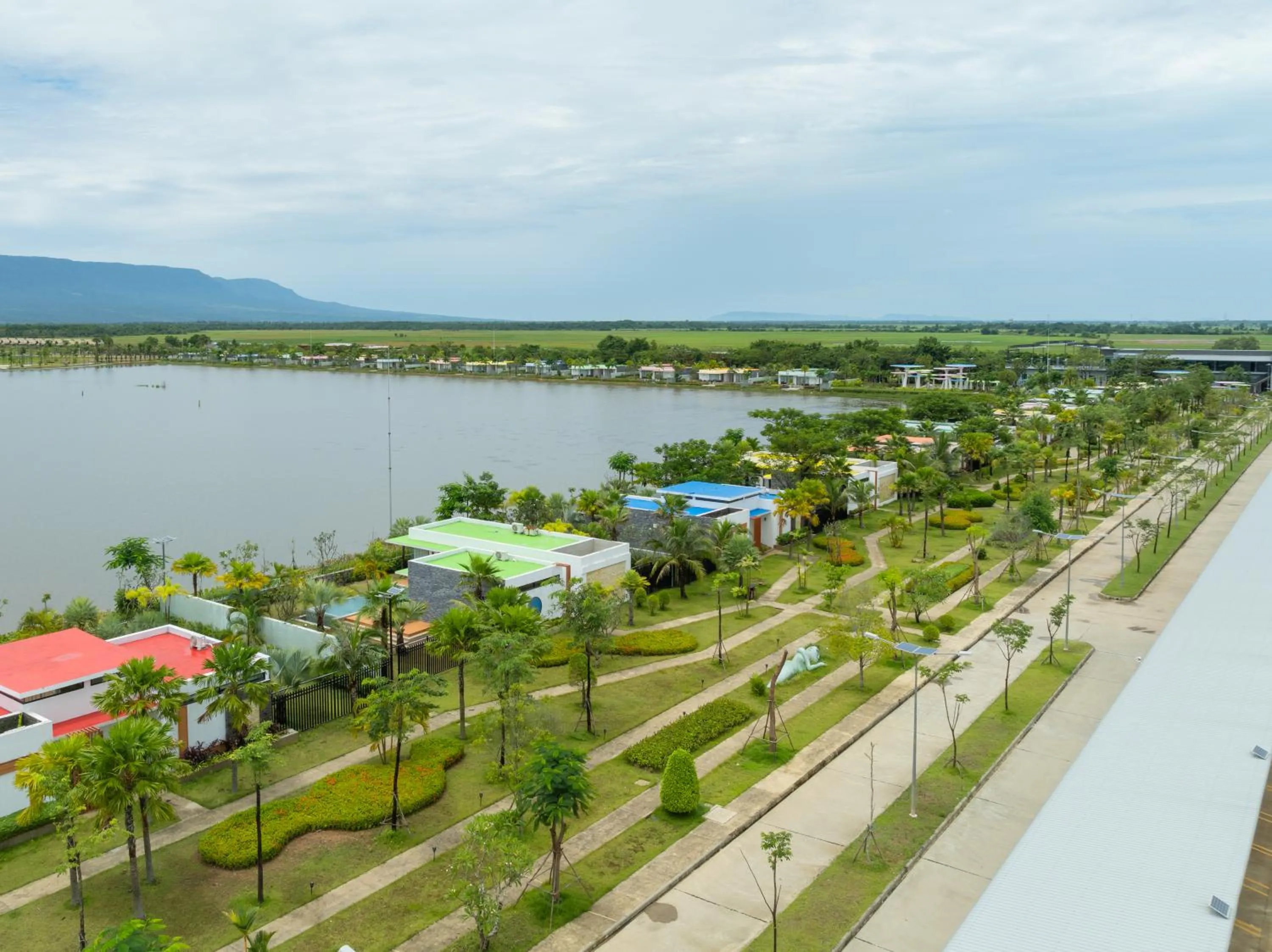 Property building in Wonderland Suites and Resort