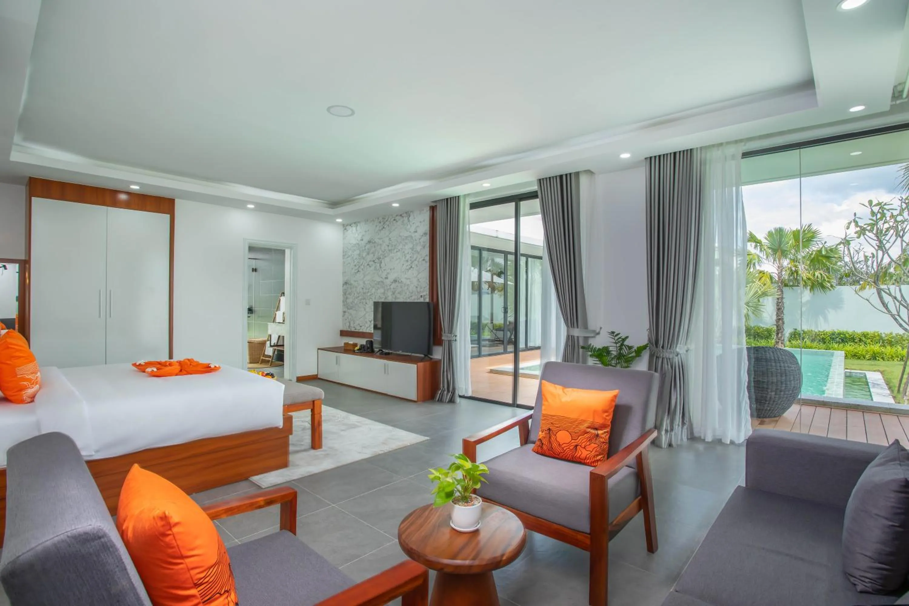 Bedroom, Bed in Wonderland Suites and Resort