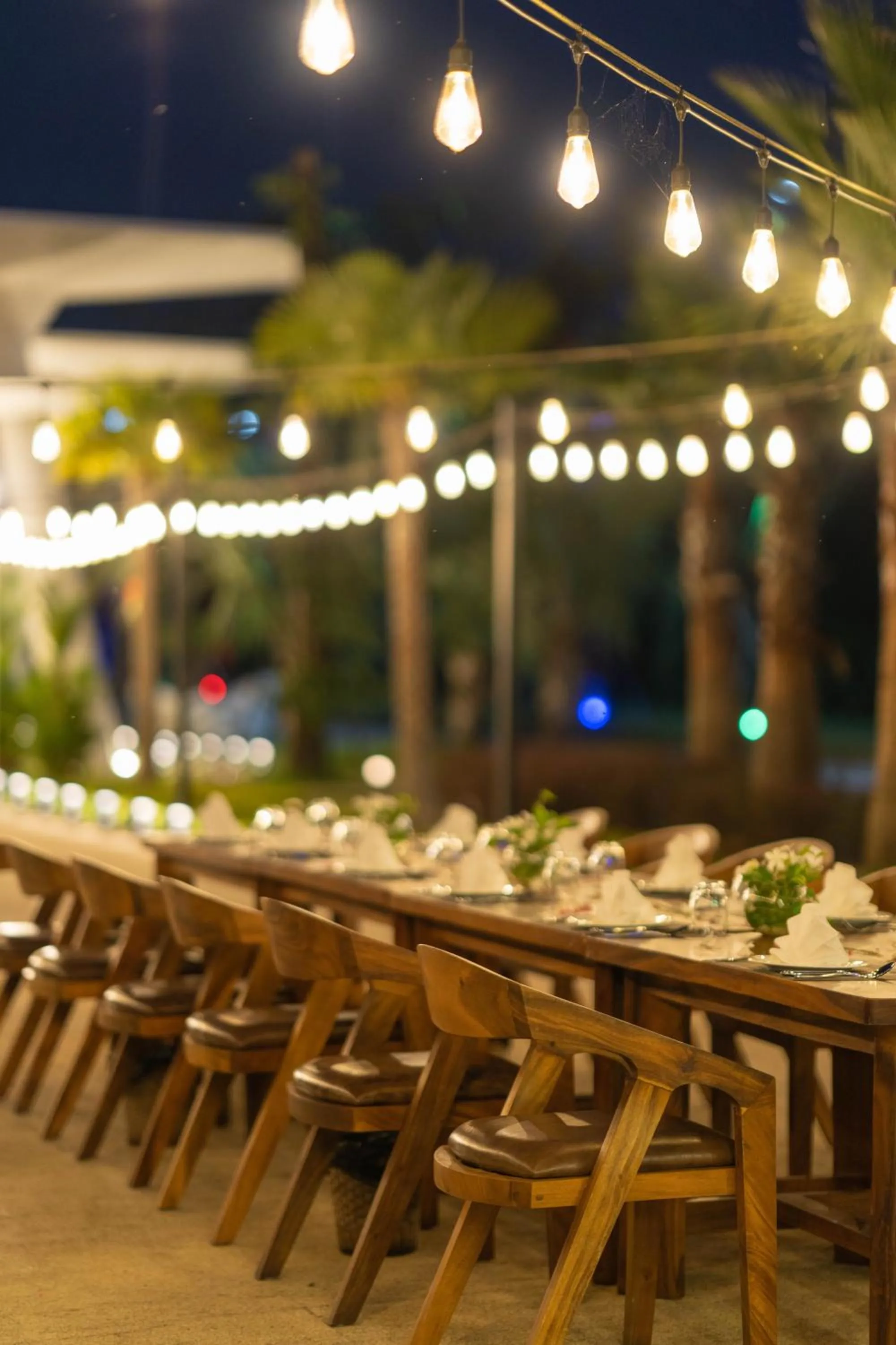 Dining area in Wonderland Suites and Resort