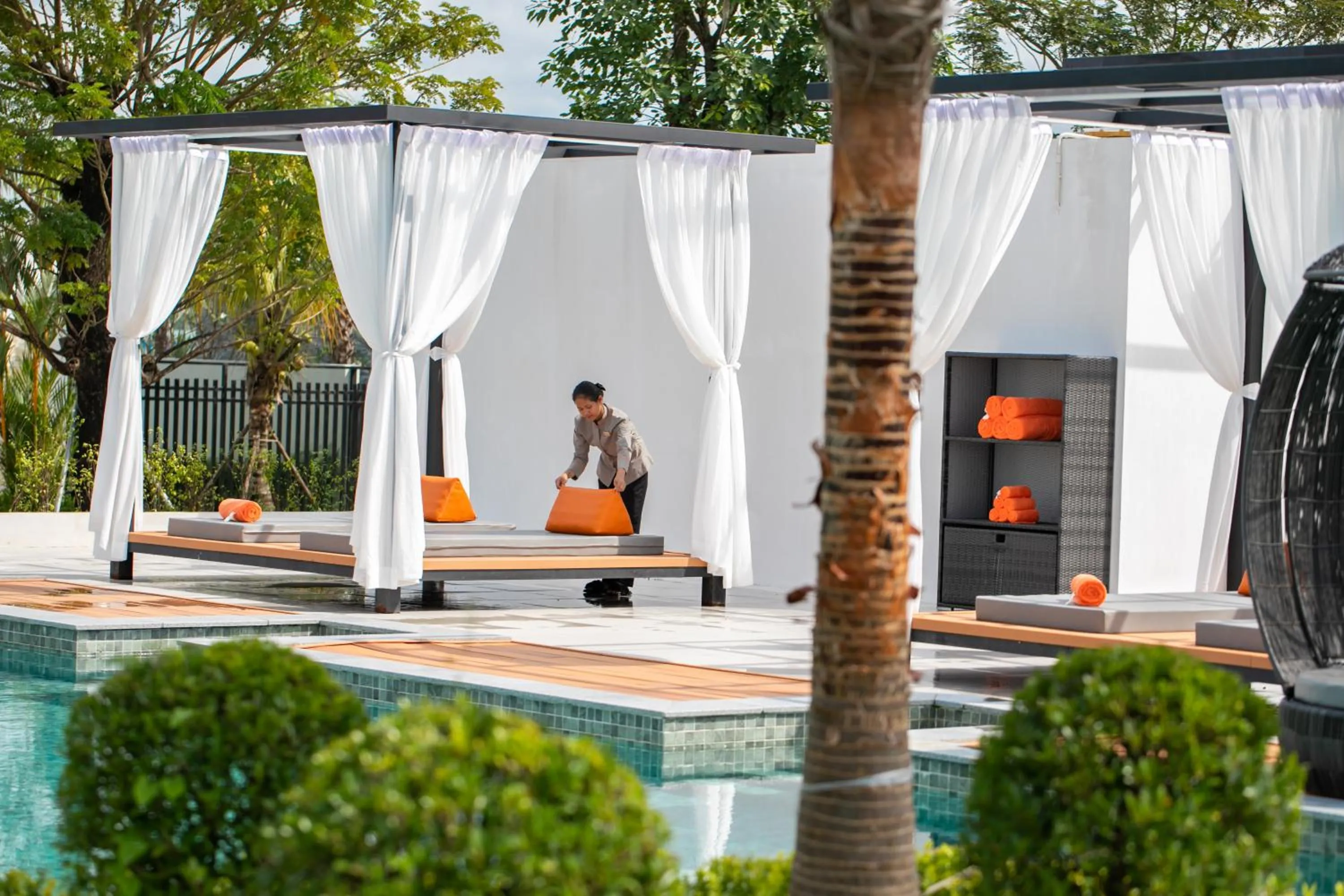 Swimming pool in Wonderland Suites and Resort