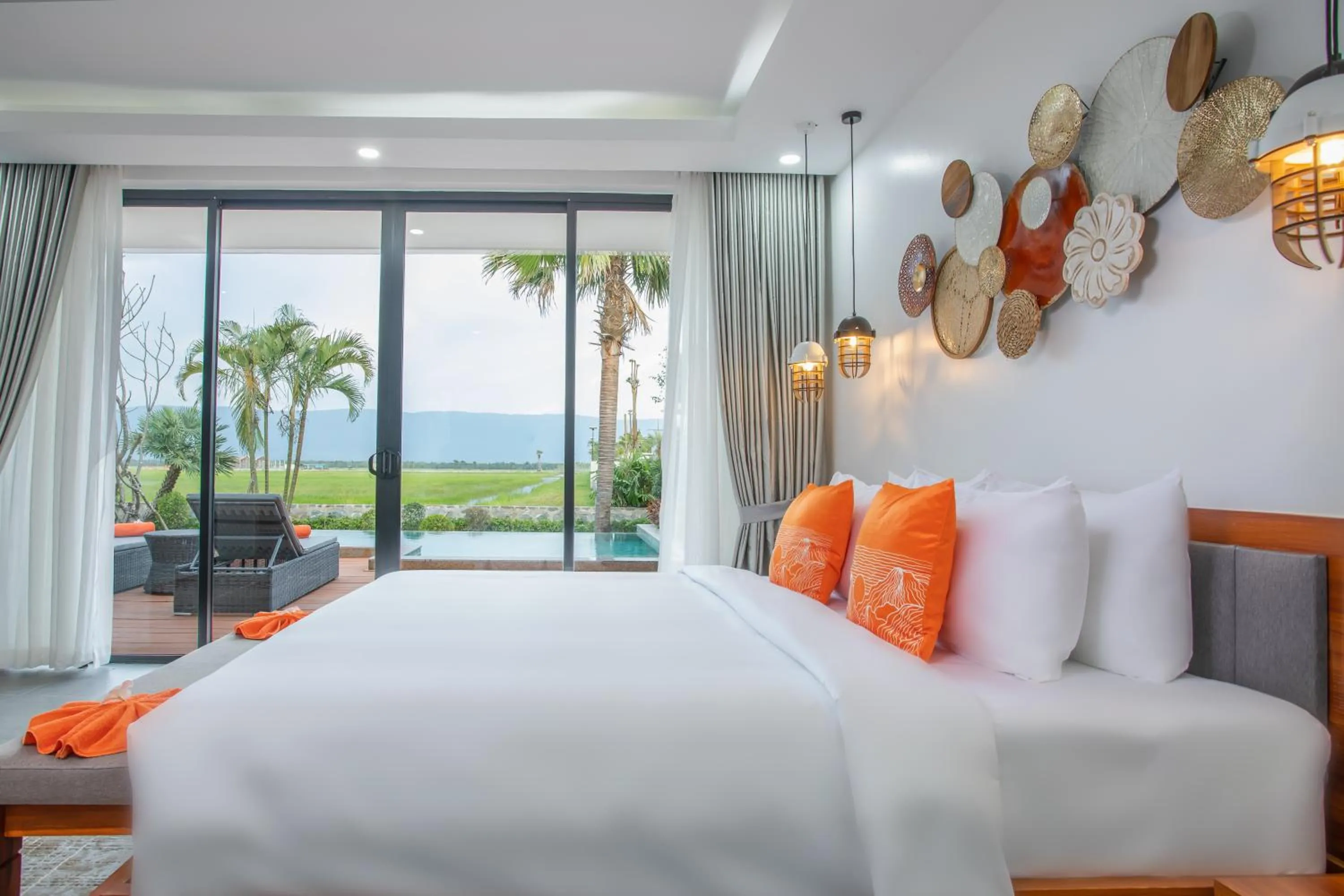 Bedroom, Bed in Wonderland Suites and Resort