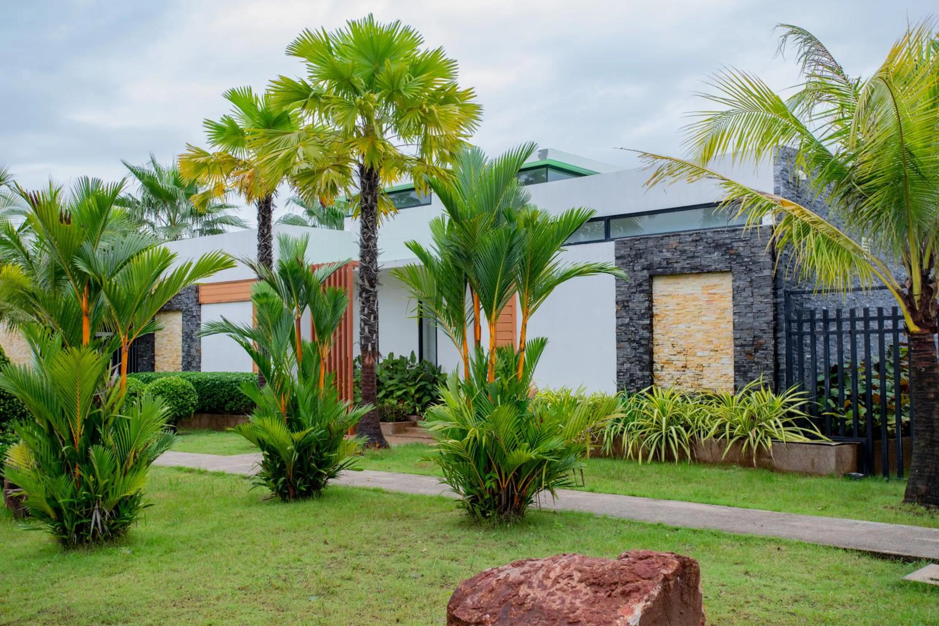 Garden view in Wonderland Suites and Resort