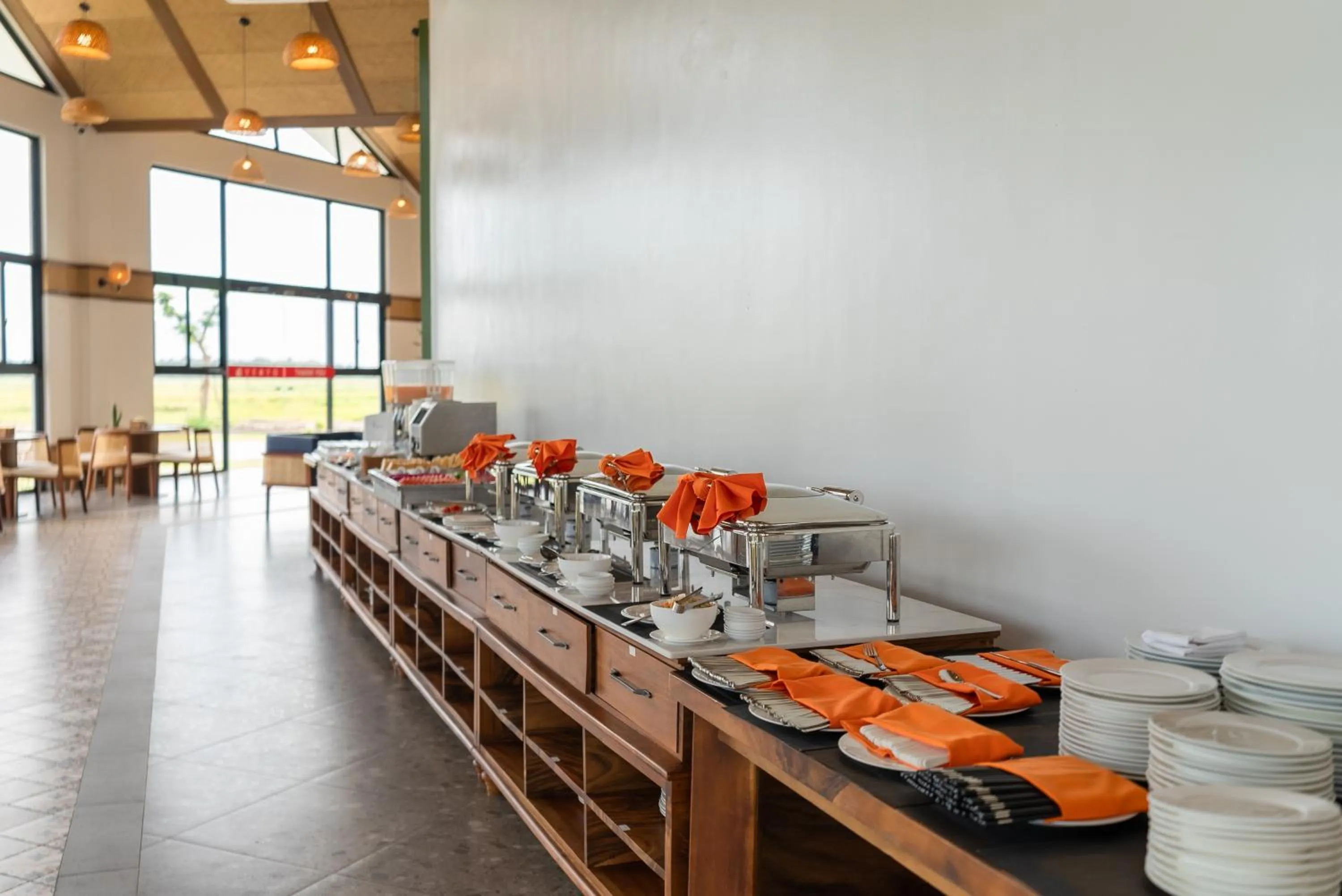 Breakfast in Wonderland Suites and Resort