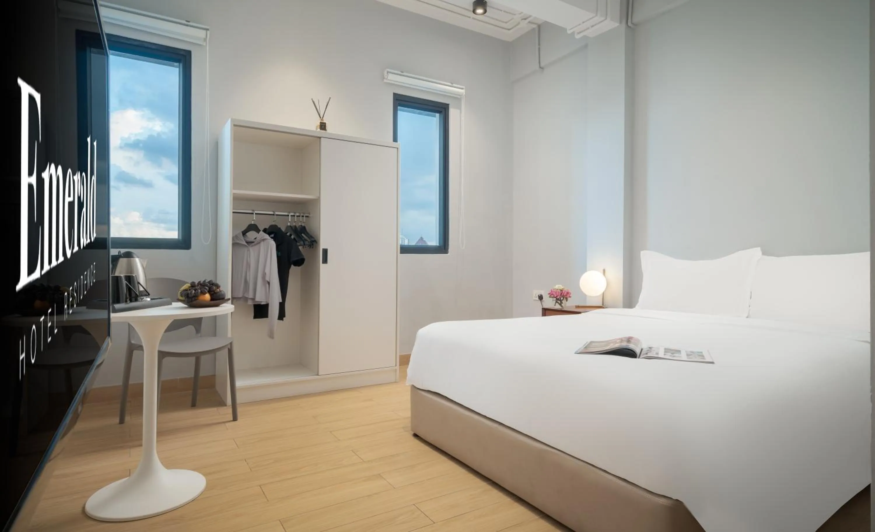 Bed in Emerald Hotel Residence