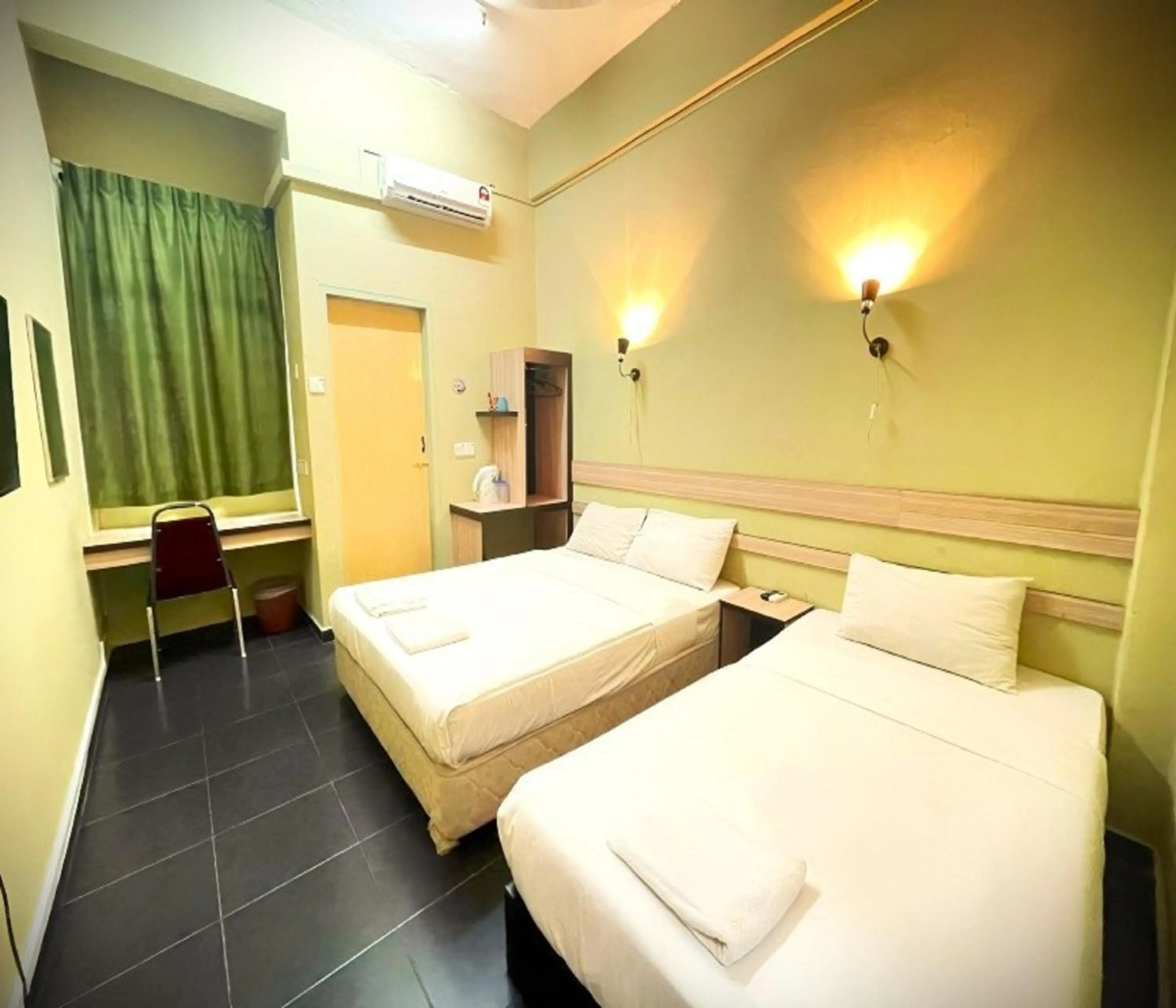 Shower in Alia Express Green Mango, Kota Bharu