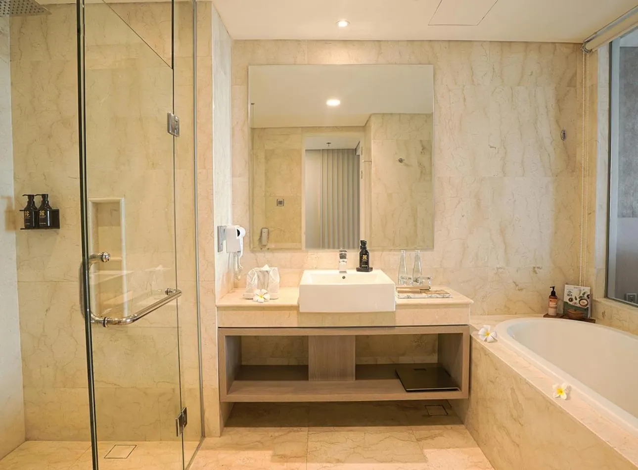 Bathroom in Platinum Hotel Jimbaran Beach Bali