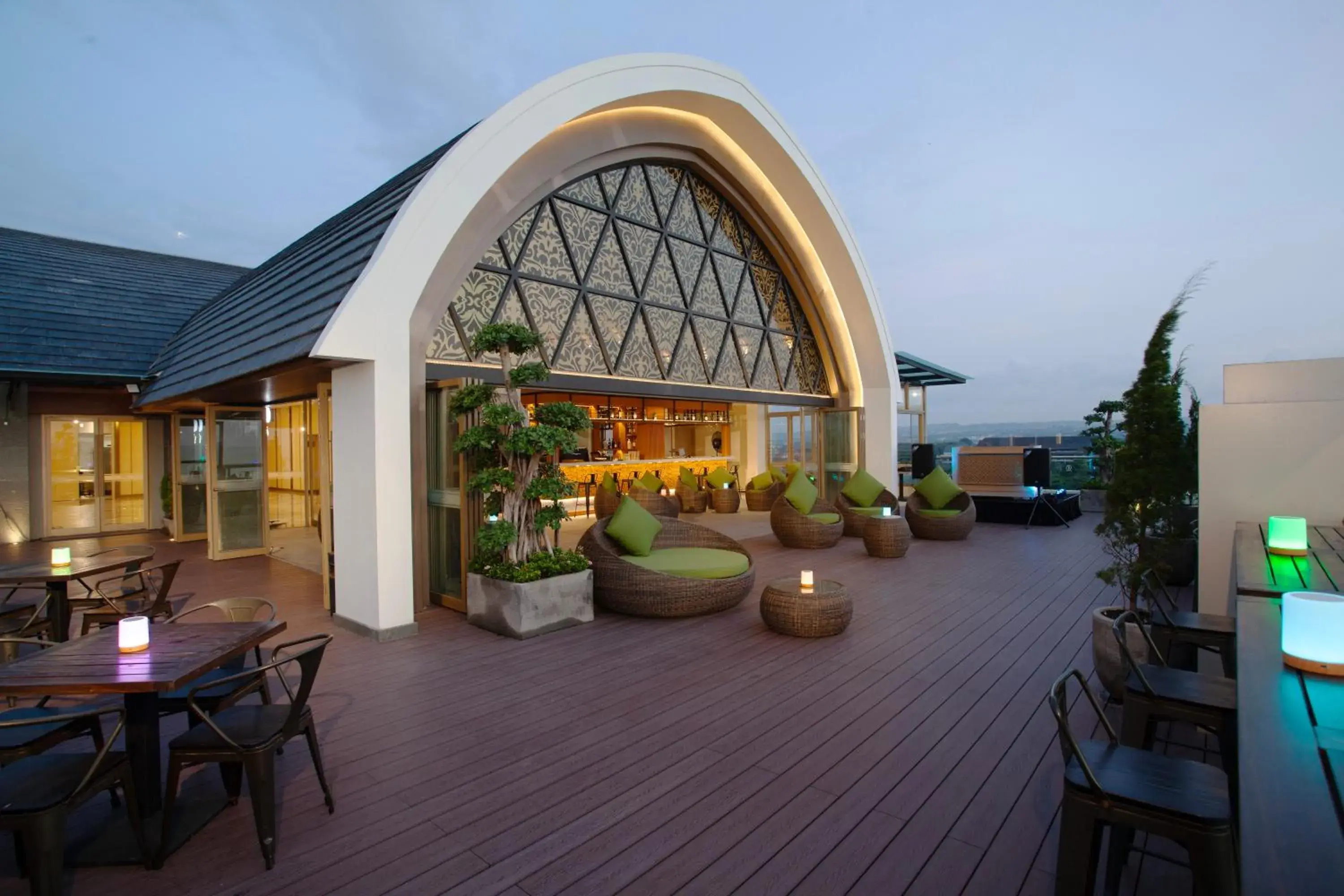 Restaurant/places to eat in Platinum Hotel Jimbaran Beach Bali Restaurant/places to eat in Platinum Hotel Jimbaran Beach Bali