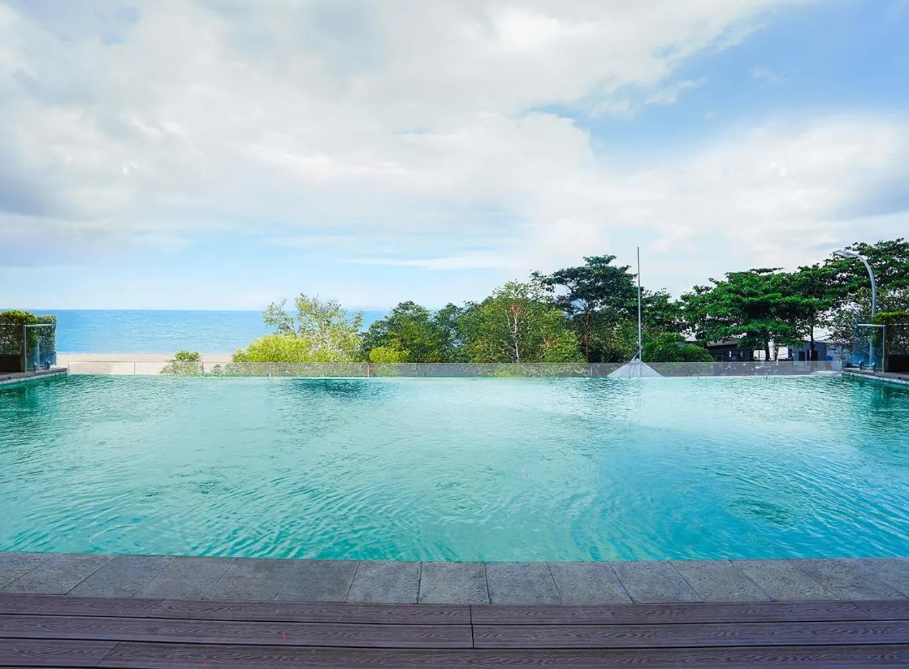 Swimming pool in Platinum Hotel Jimbaran Beach Bali