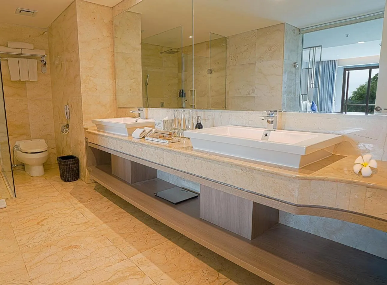 Bathroom in Platinum Hotel Jimbaran Beach Bali