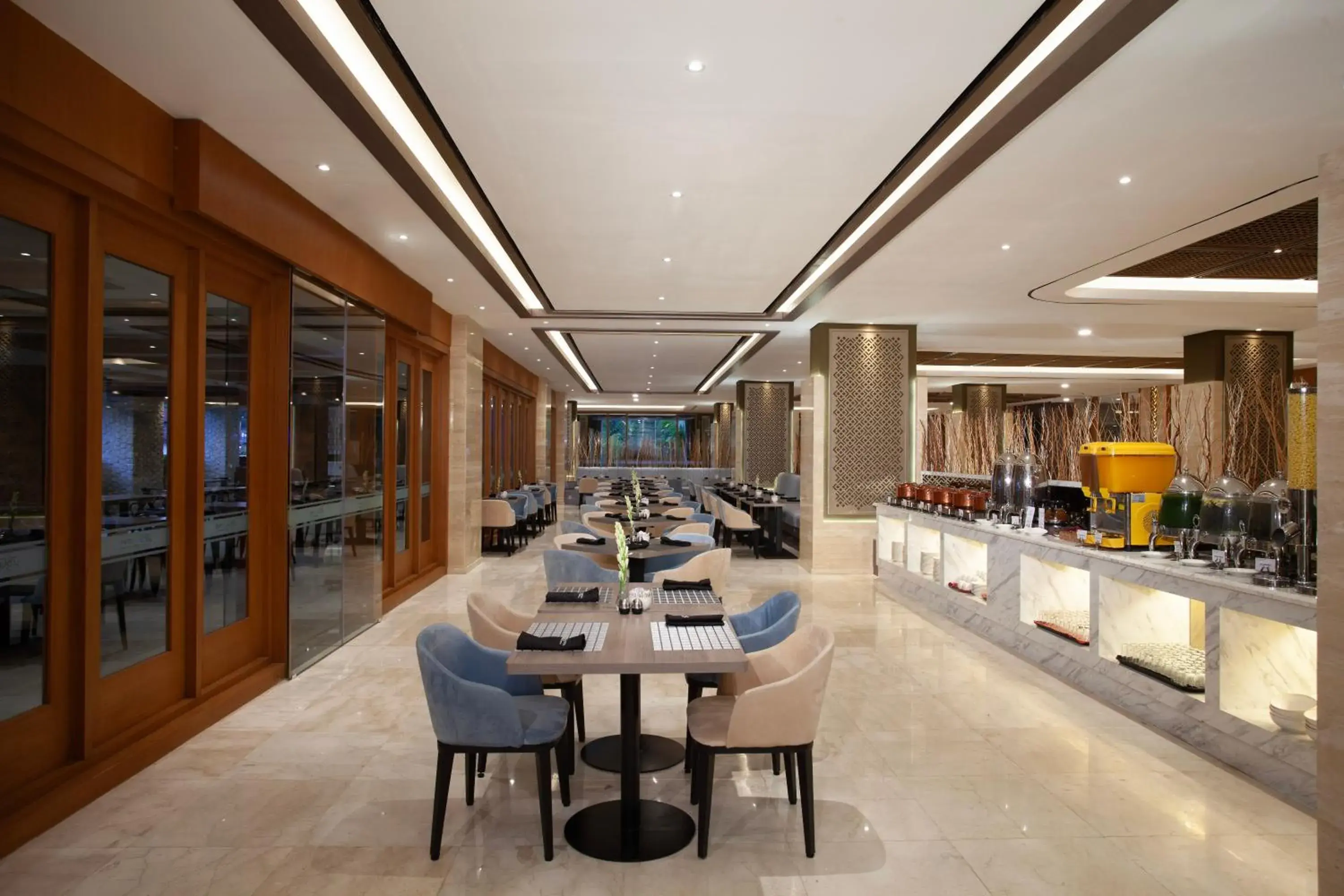 Restaurant/places to eat in Platinum Hotel Jimbaran Beach Bali Restaurant/places to eat in Platinum Hotel Jimbaran Beach Bali