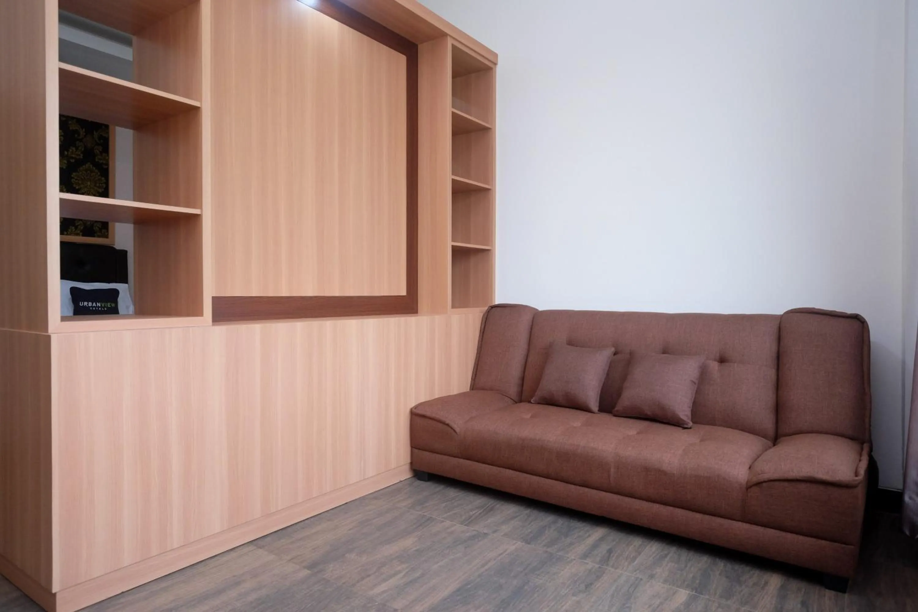 Urbanview Grand Lotus Hotel by RedDoorz