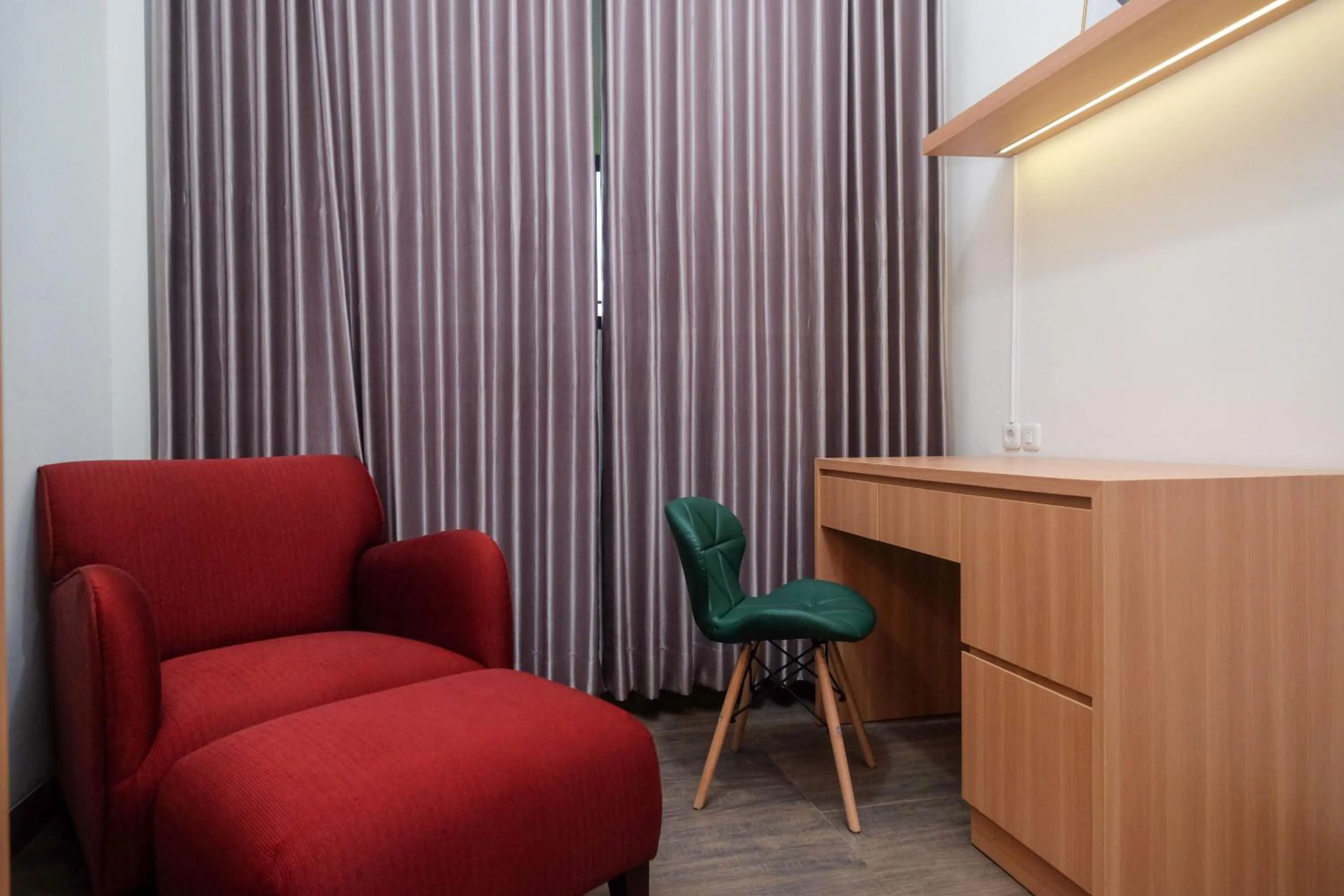 Urbanview Grand Lotus Hotel by RedDoorz