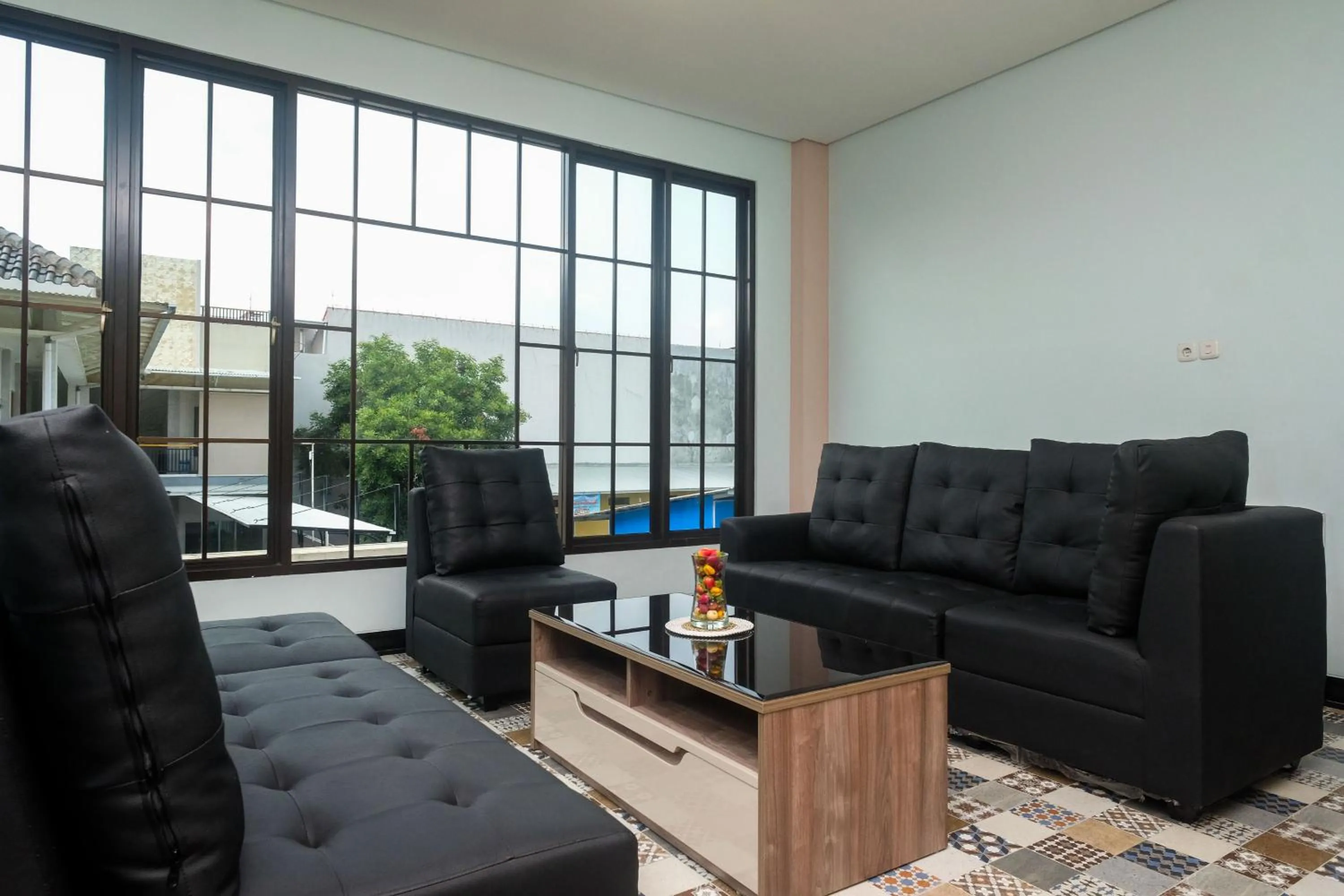 Urbanview Grand Lotus Hotel by RedDoorz