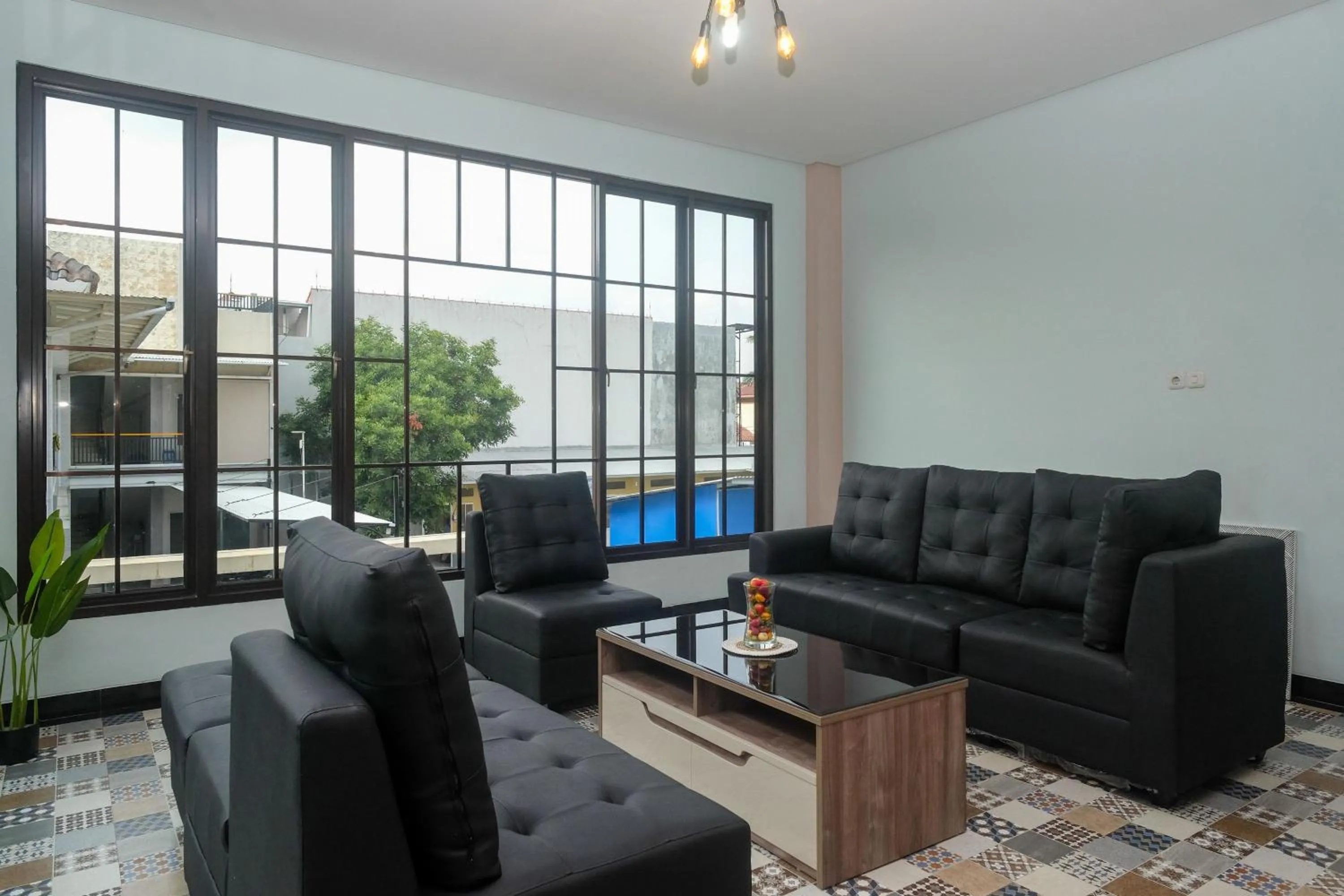 Urbanview Grand Lotus Hotel by RedDoorz