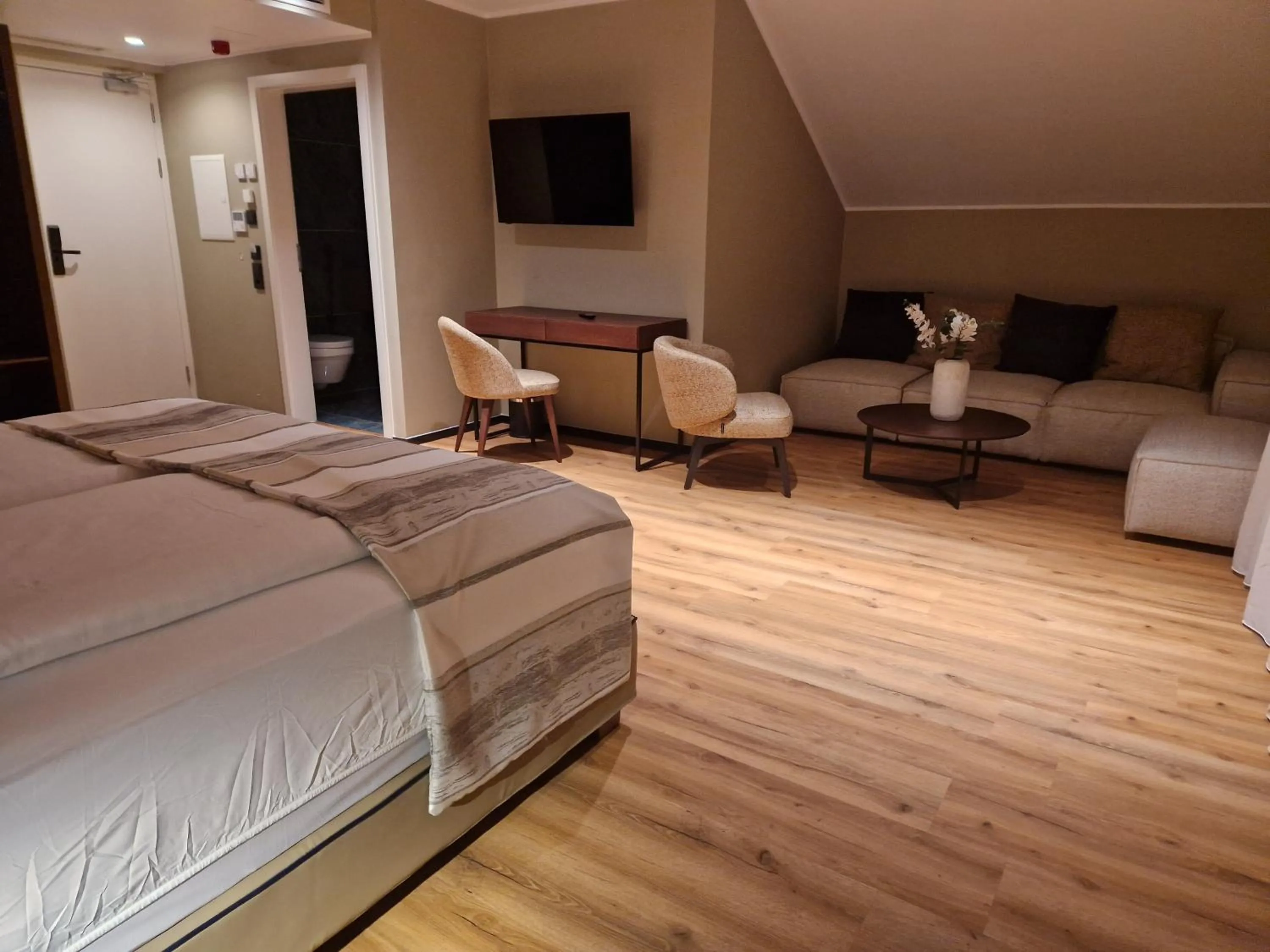 Photo of the whole room, Bed in Hotel Wehra